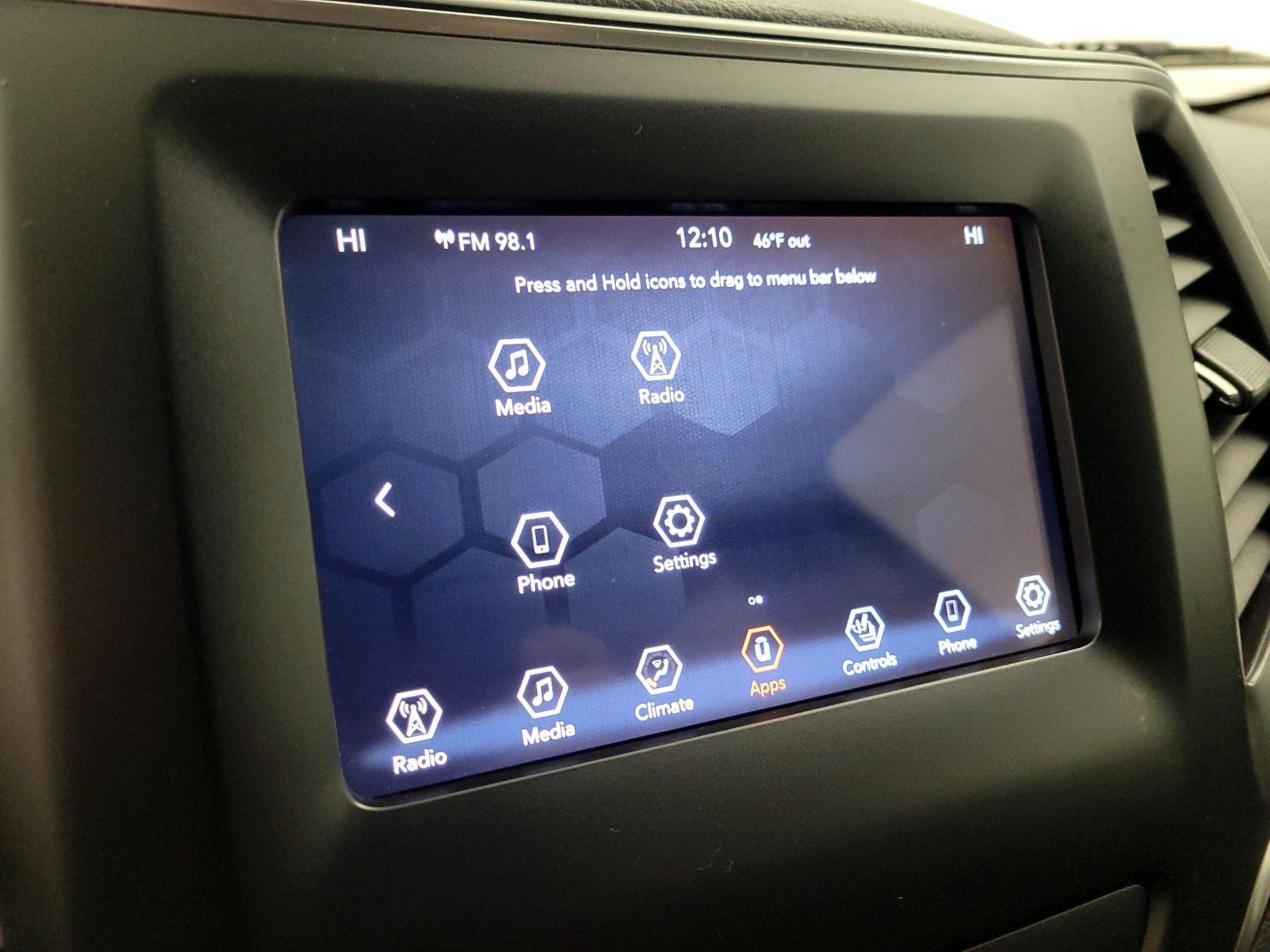 Thumbnail: 2019 Jeep Cherokee - 14