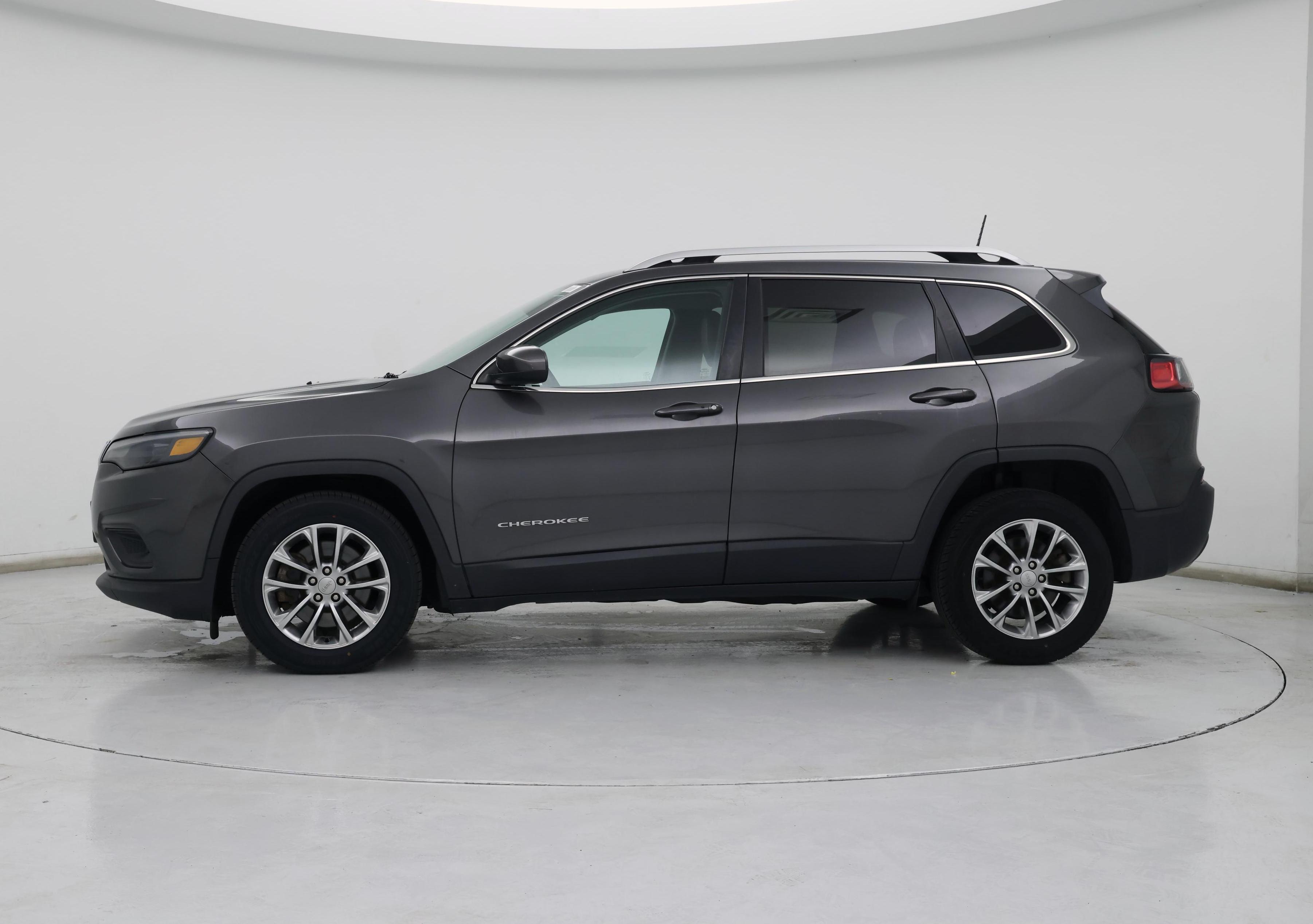 Thumbnail: 2019 Jeep Cherokee - 3