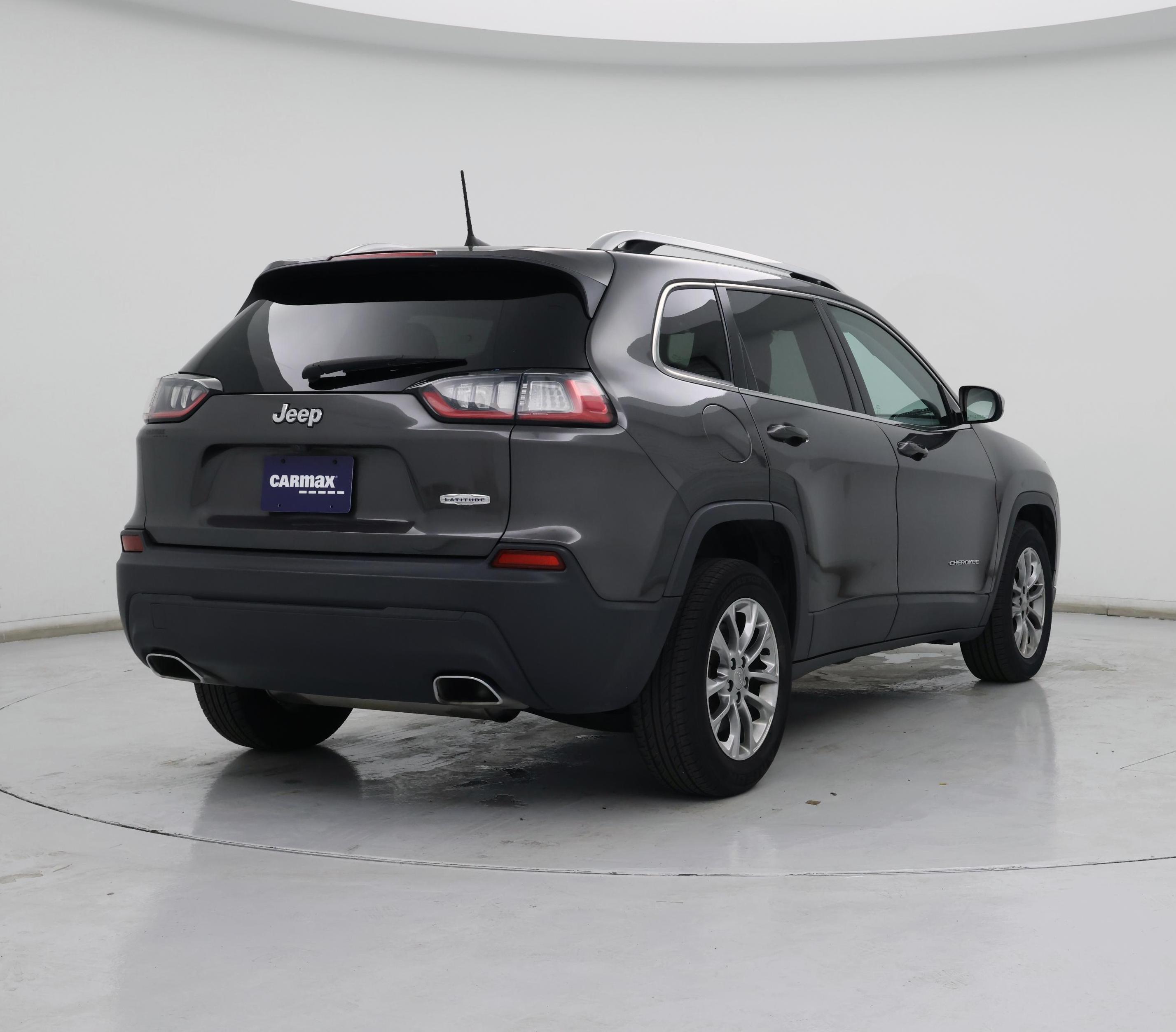 Thumbnail: 2019 Jeep Cherokee - 8