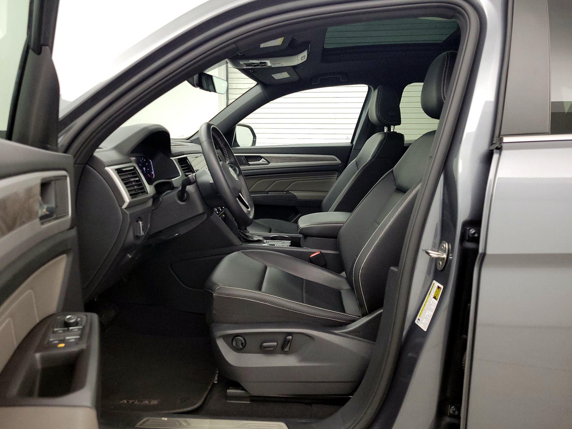 Thumbnail: 2023 Volkswagen Atlas - 11