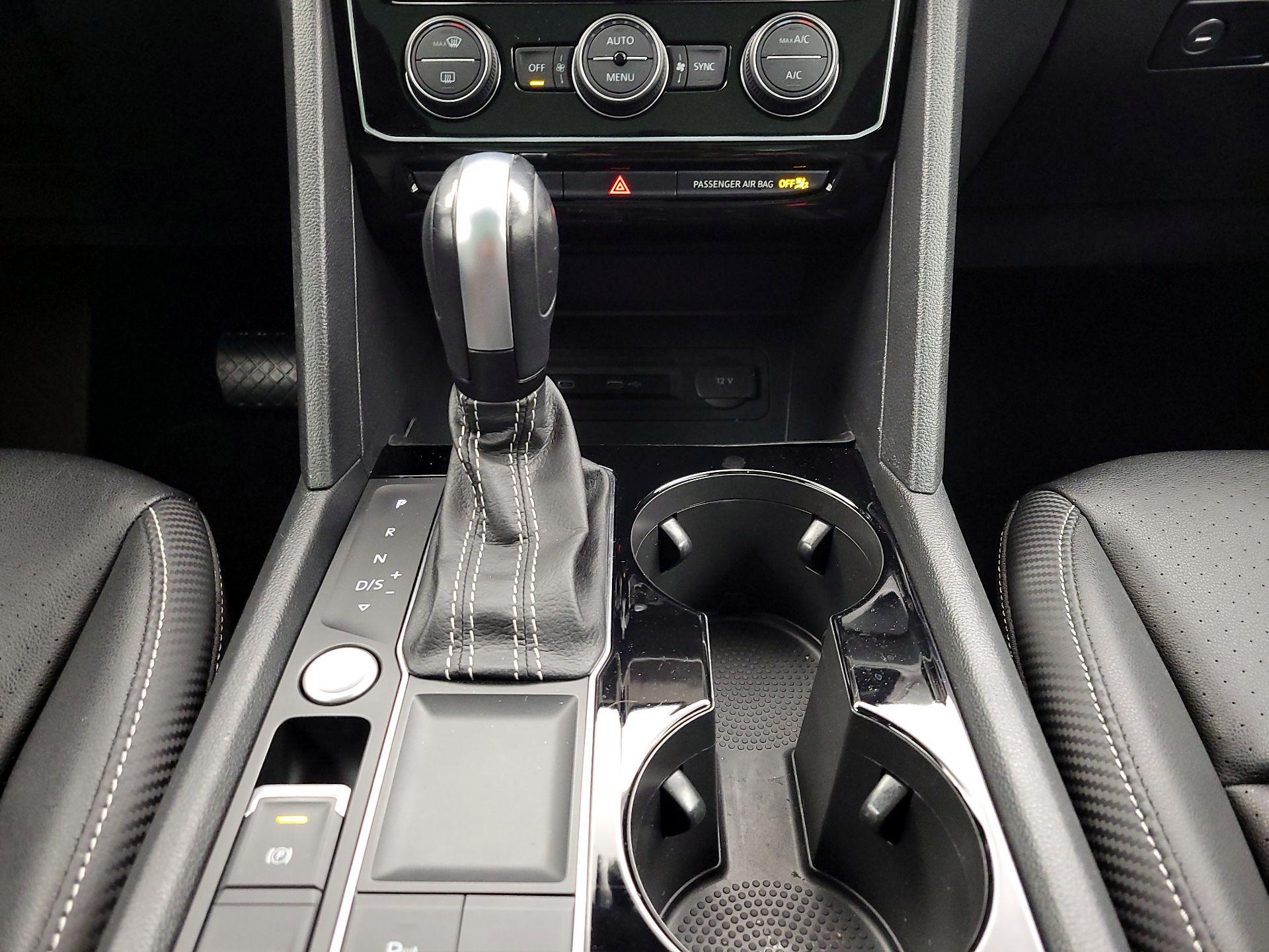 Thumbnail: 2023 Volkswagen Atlas - 17