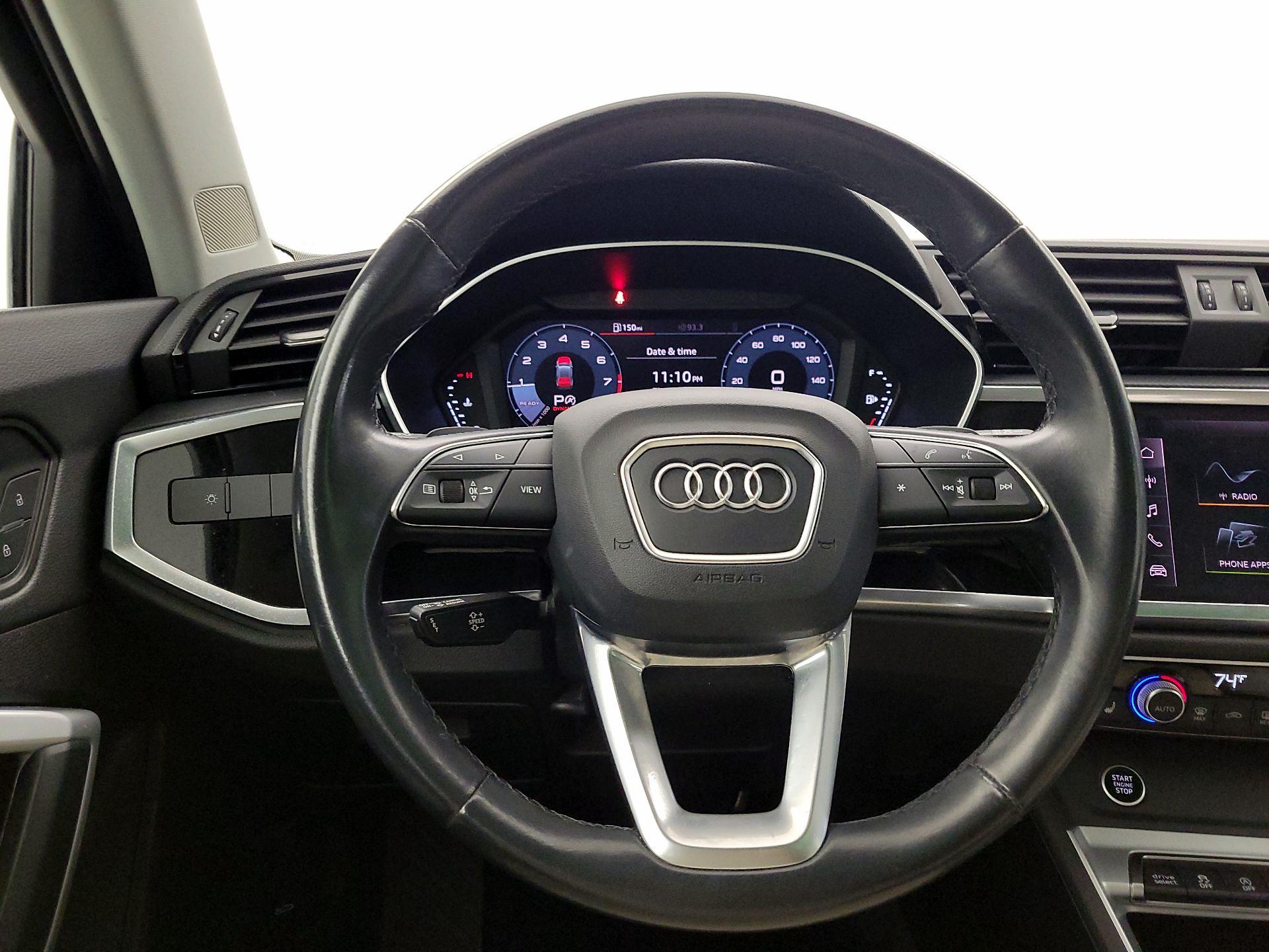 Thumbnail: 2021 Audi Q3 - 10