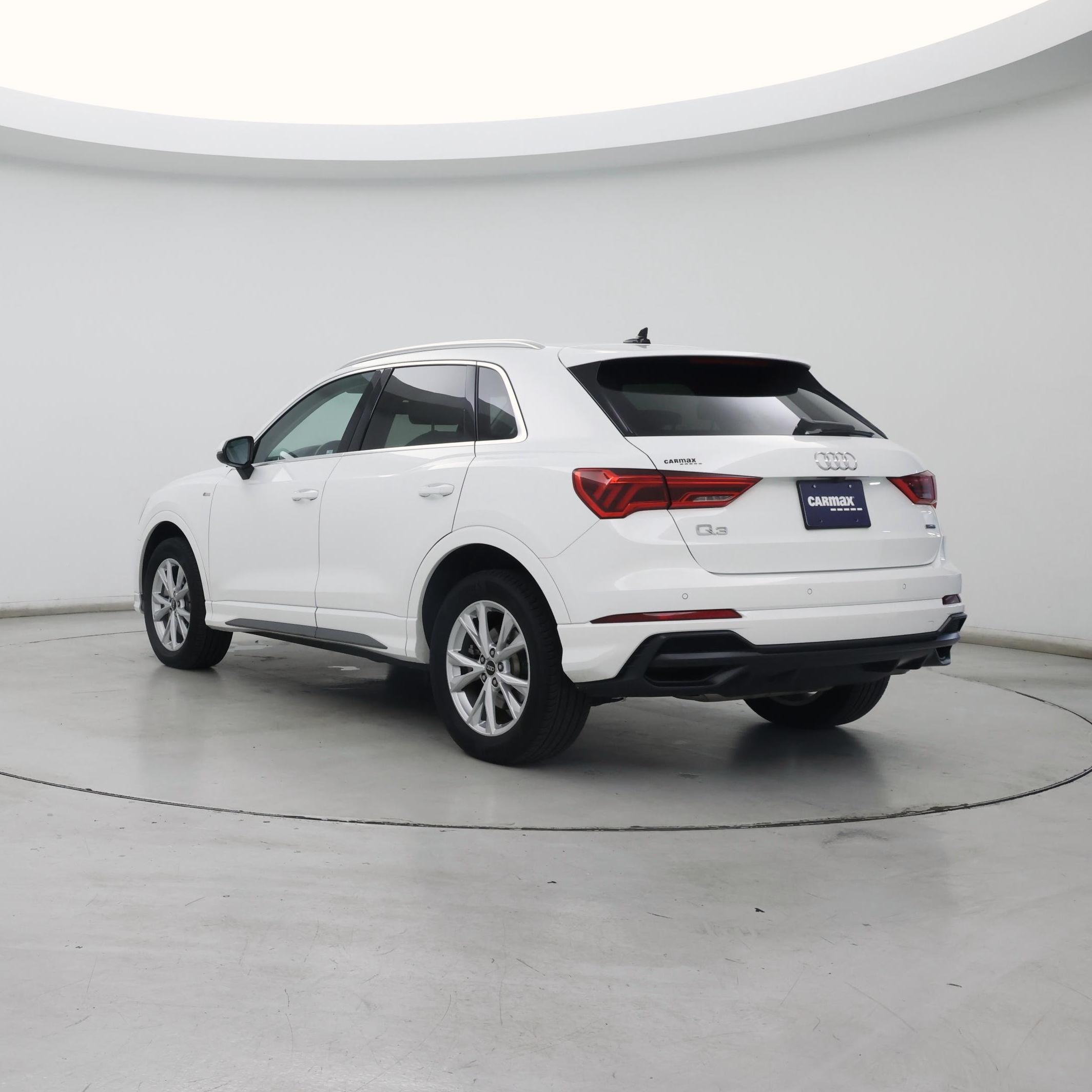 Thumbnail: 2021 Audi Q3 - 2