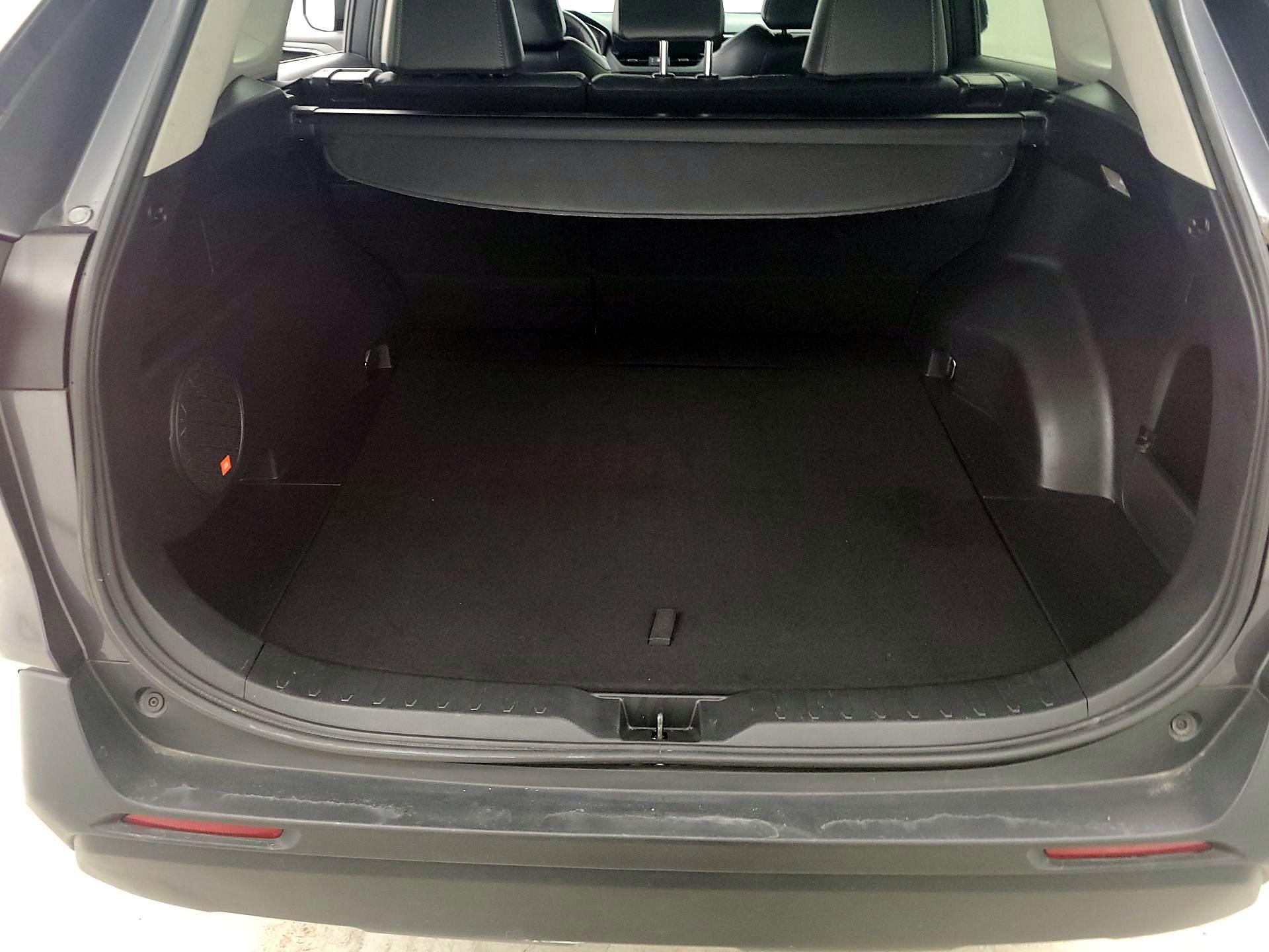 Thumbnail: 2020 Toyota RAV4 - 20