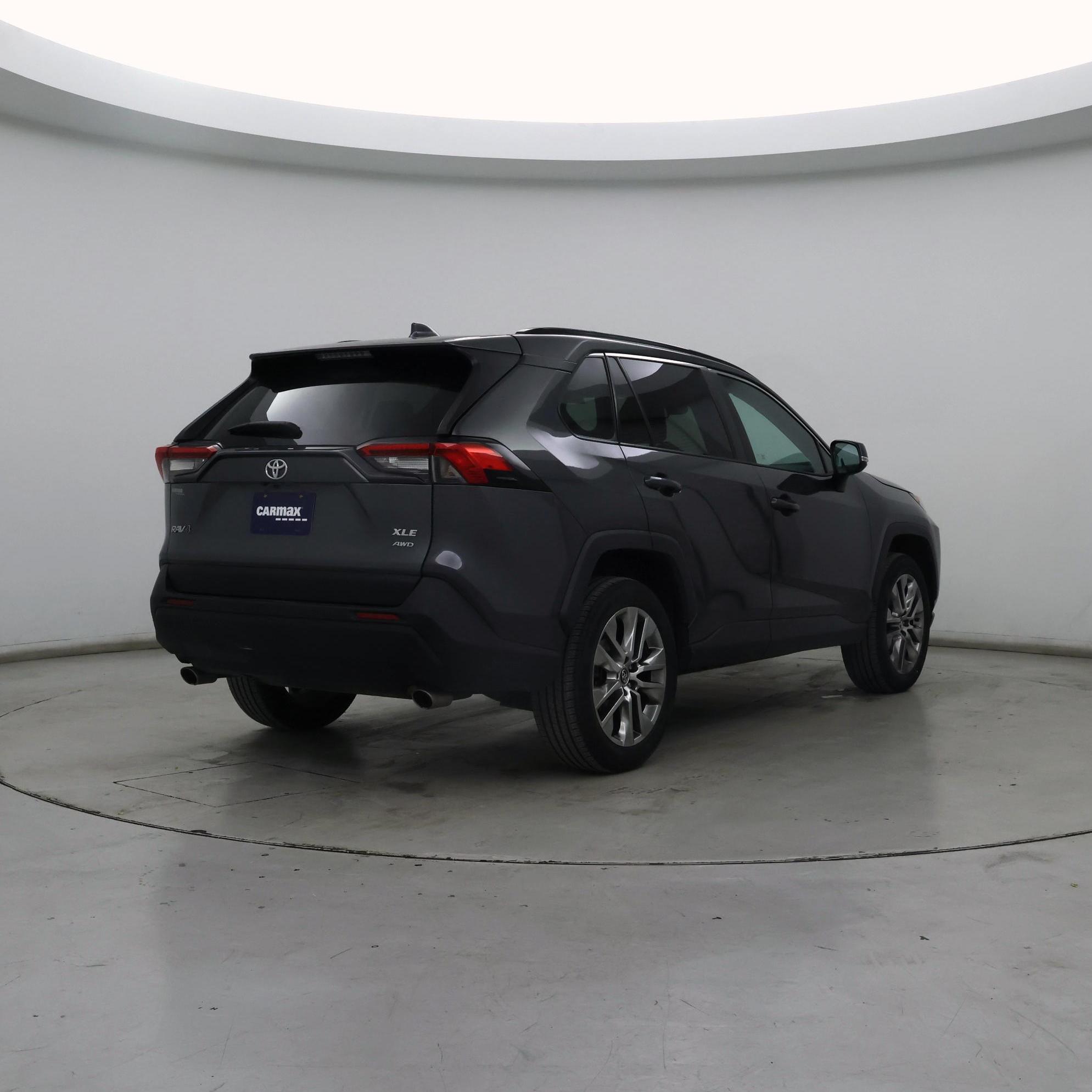 Thumbnail: 2020 Toyota RAV4 - 8