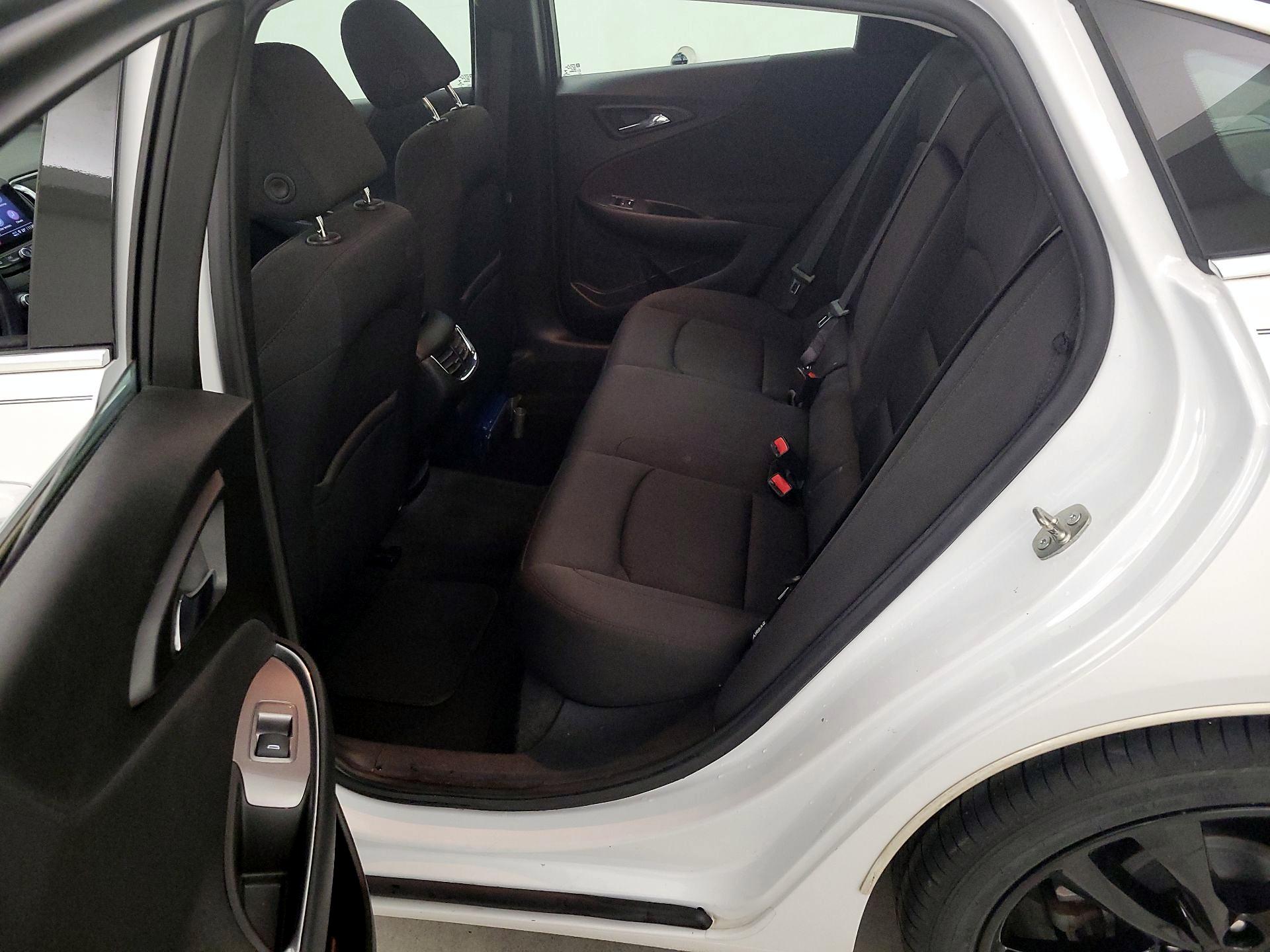 Thumbnail: 2021 Chevrolet Malibu - 20