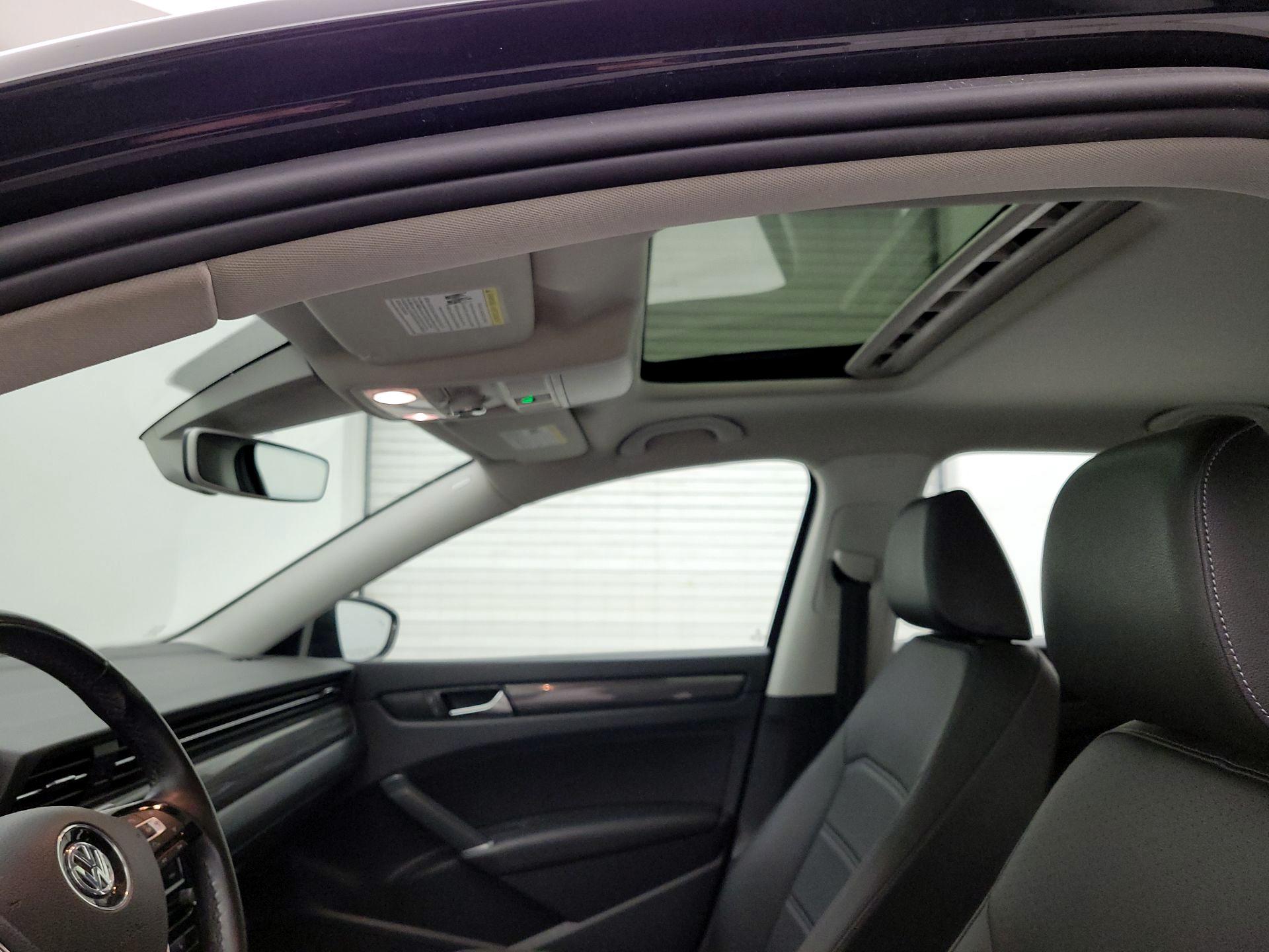 Thumbnail: 2020 Volkswagen Passat - 19