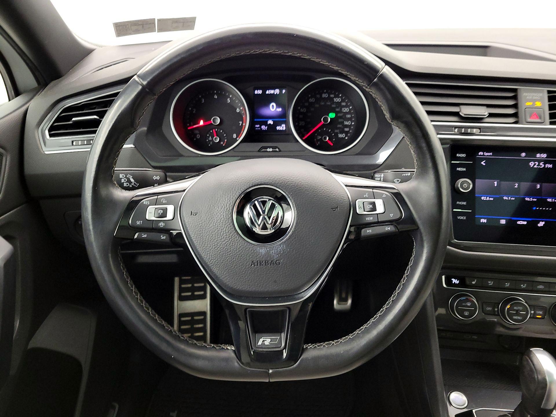 Thumbnail: 2021 Volkswagen Tiguan - 10