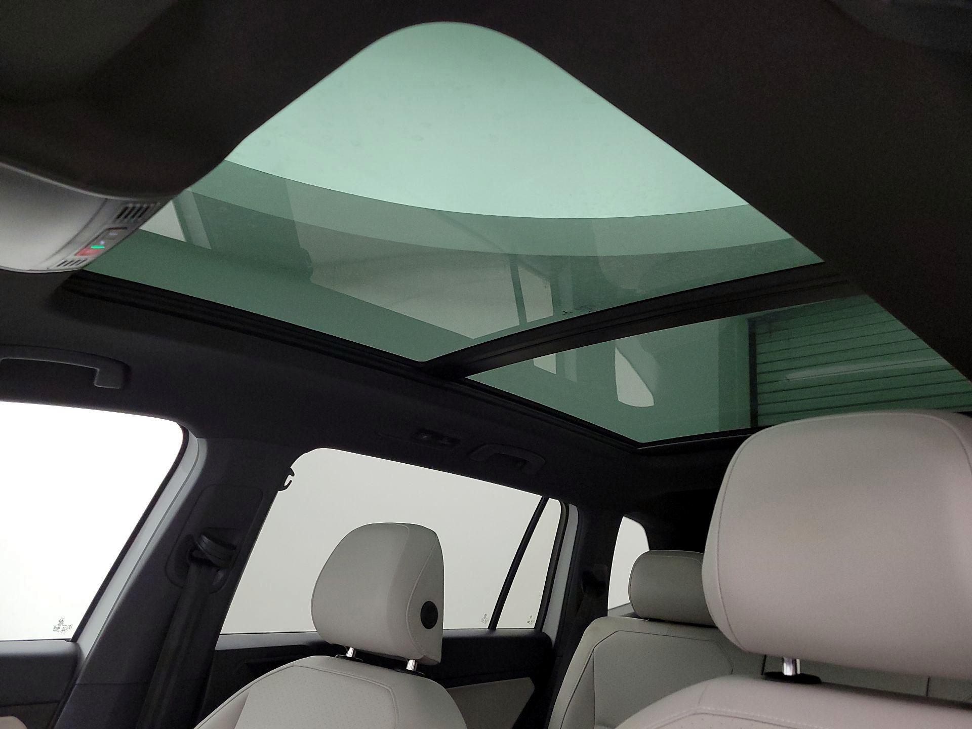 Thumbnail: 2021 Volkswagen Tiguan - 19