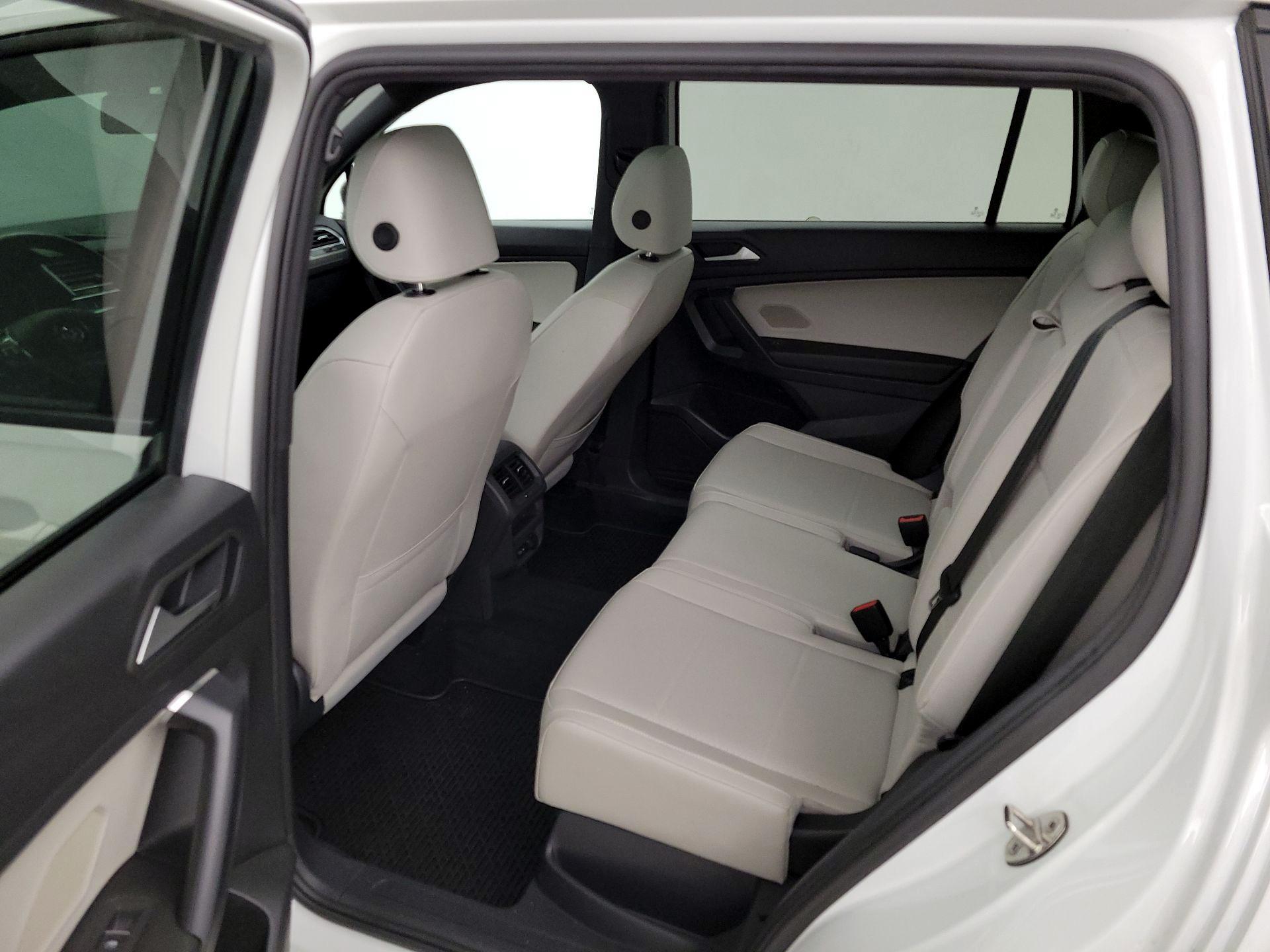 Thumbnail: 2021 Volkswagen Tiguan - 20