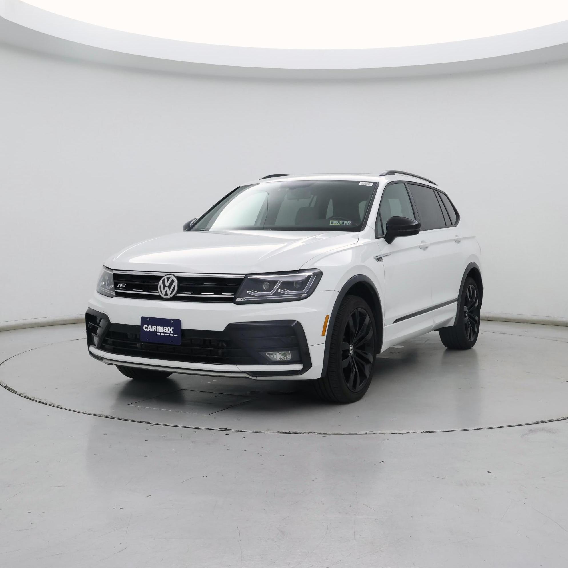 Thumbnail: 2021 Volkswagen Tiguan - 4