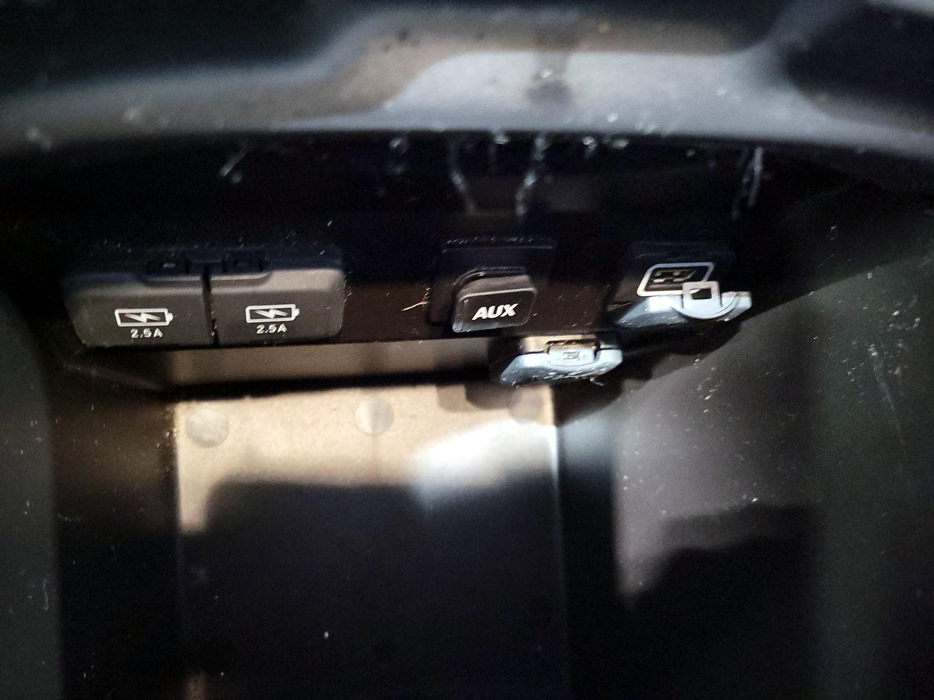 Thumbnail: 2020 Acura MDX - 19