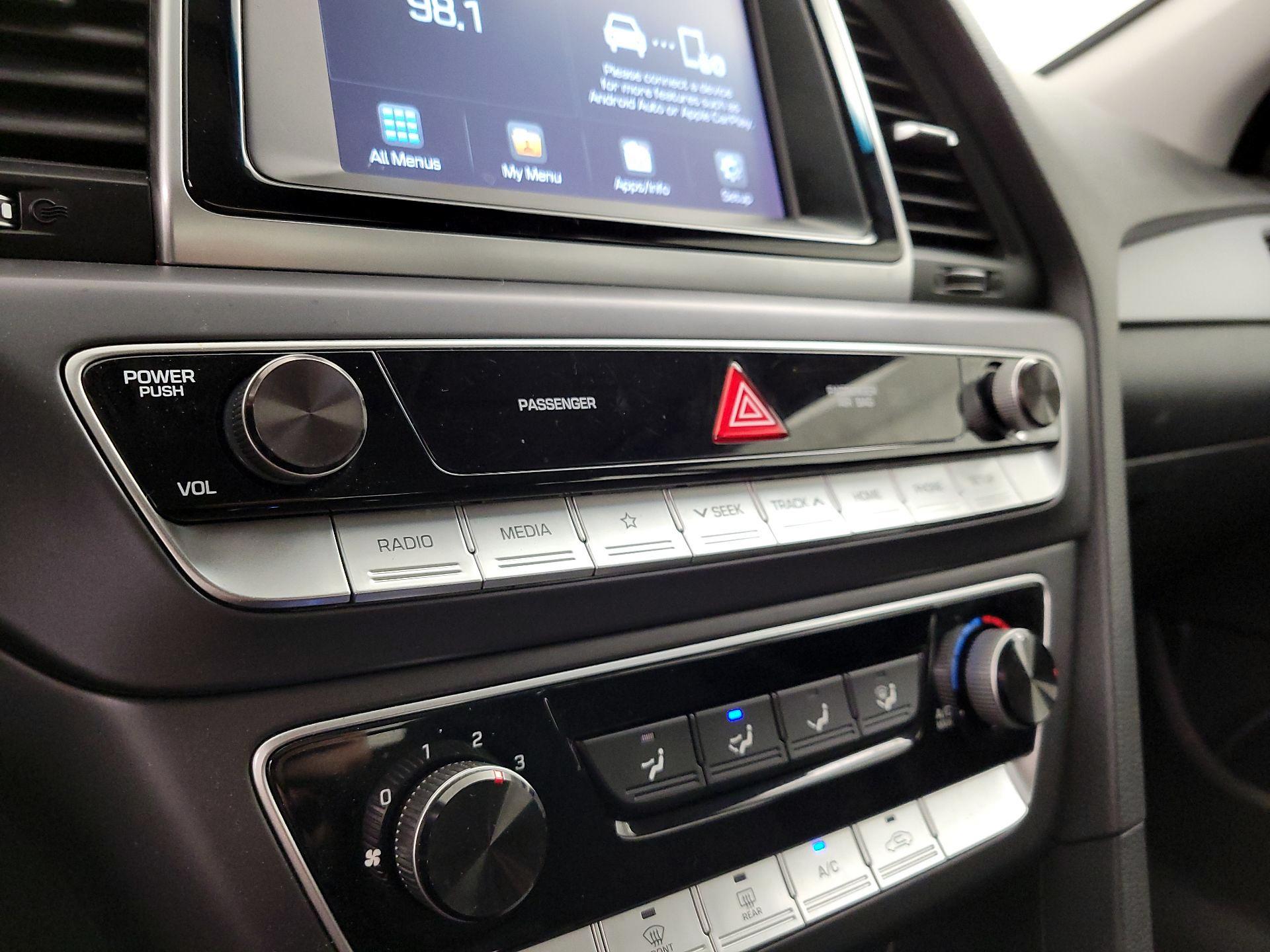 Thumbnail: 2019 Hyundai Sonata - 16