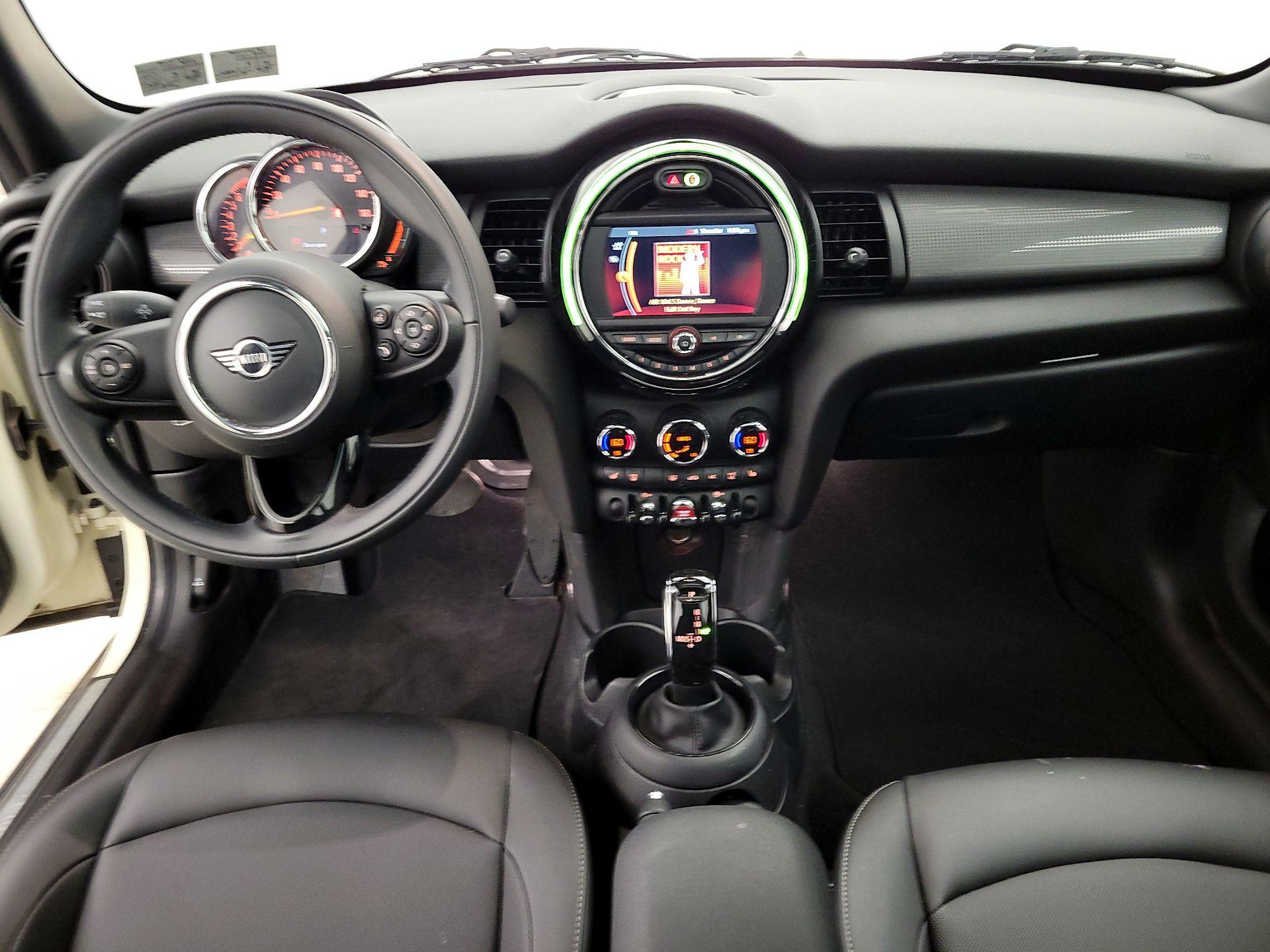 Thumbnail: 2021 MINI Cooper Hardtop - 9