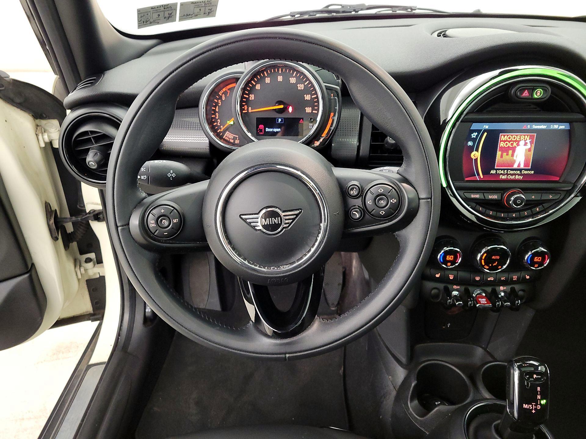Thumbnail: 2021 MINI Cooper Hardtop - 10