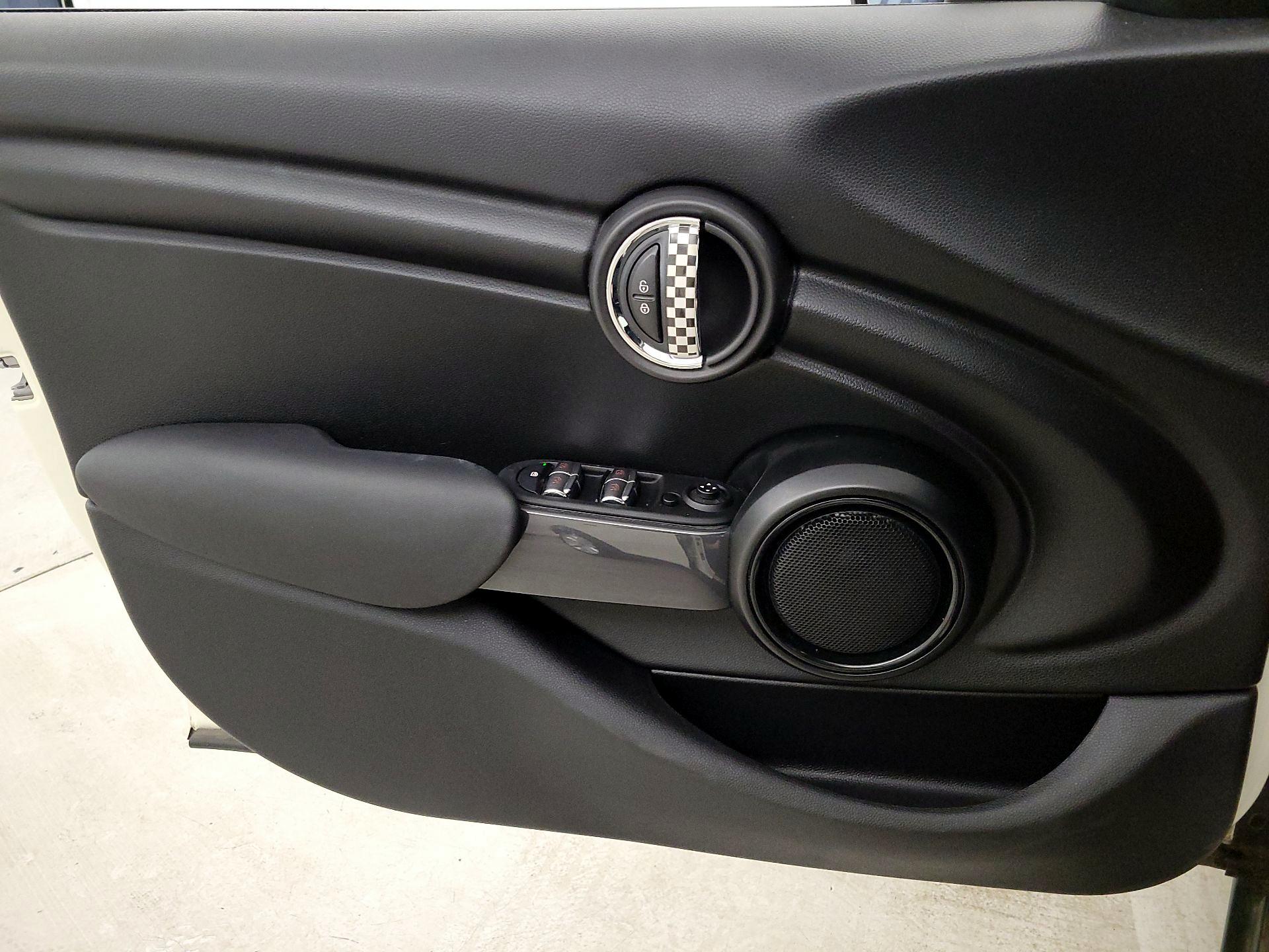 Thumbnail: 2021 MINI Cooper Hardtop - 12