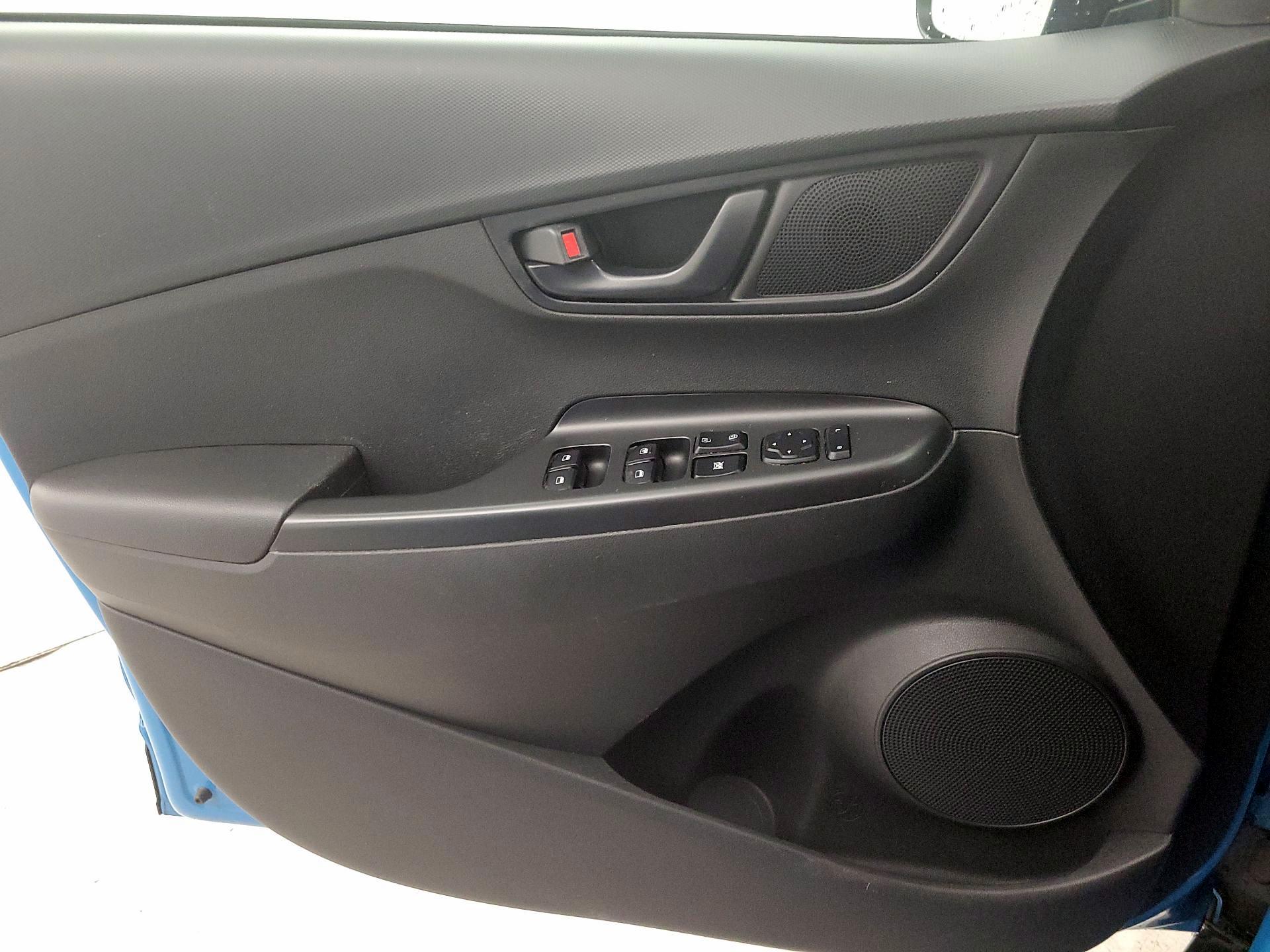 Thumbnail: 2022 Hyundai Kona - 12