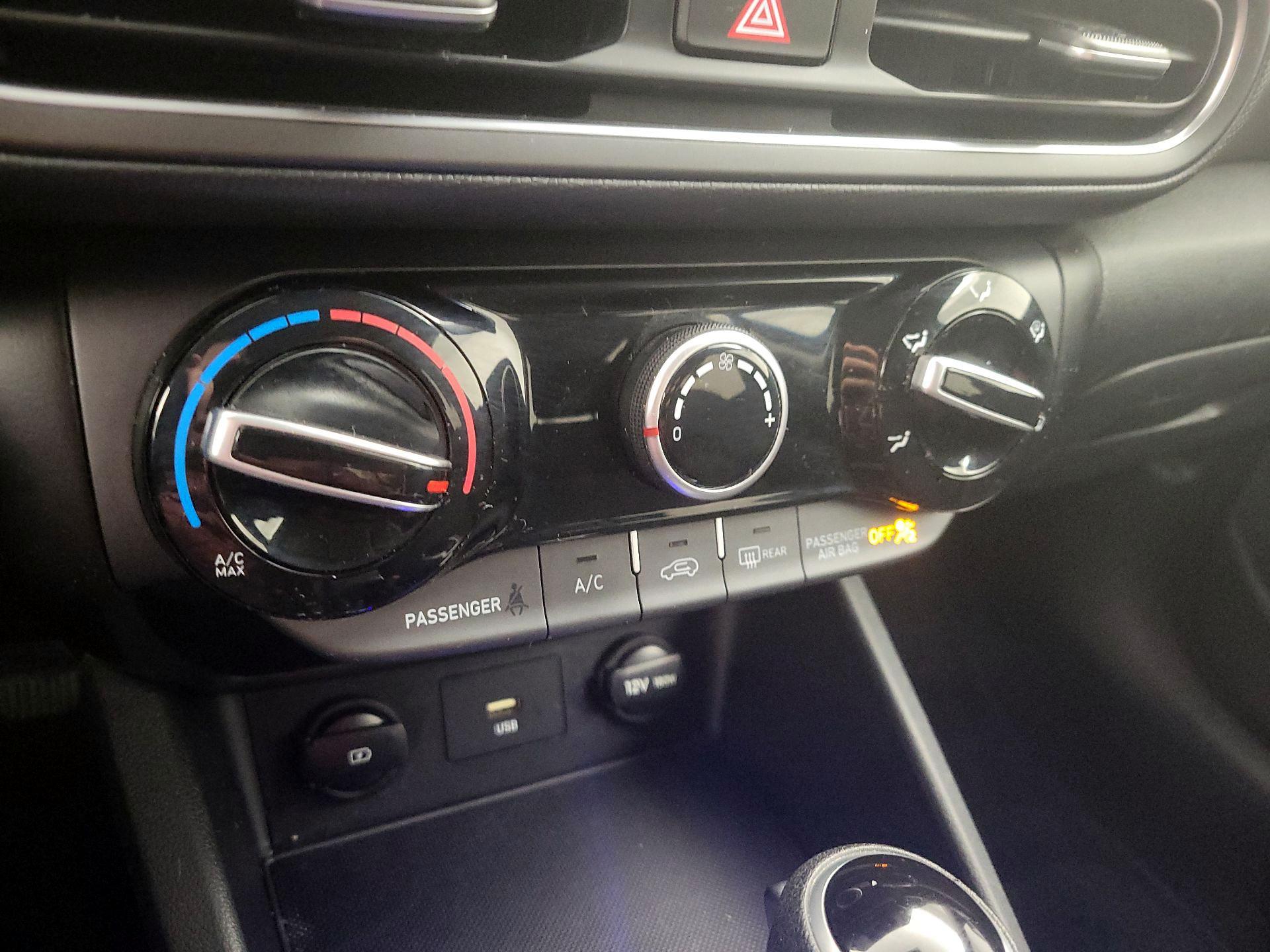 Thumbnail: 2022 Hyundai Kona - 15