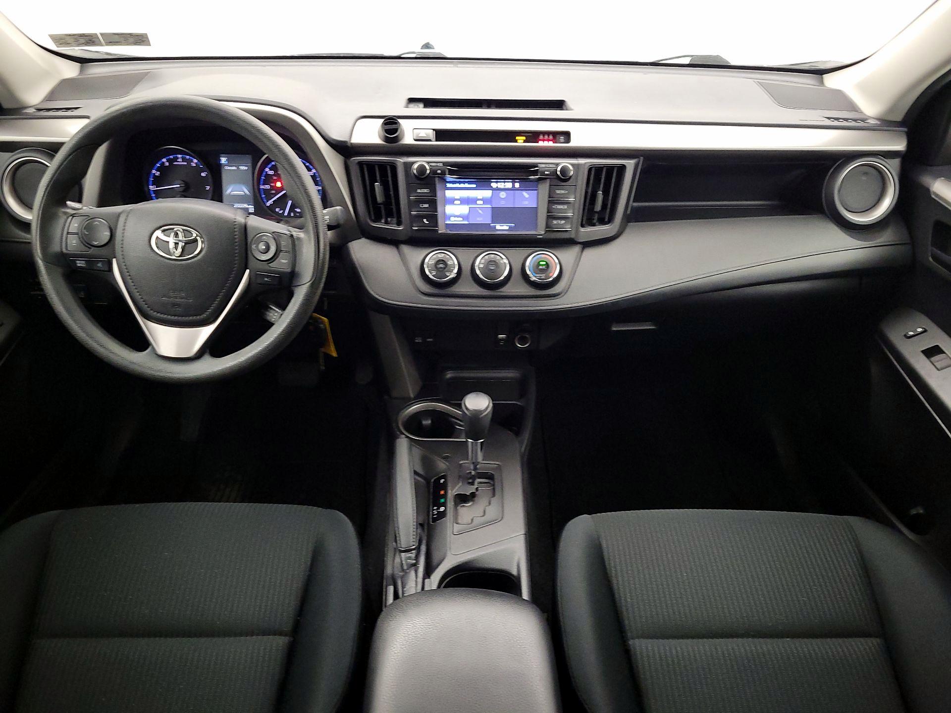 Thumbnail: 2017 Toyota RAV4 - 9