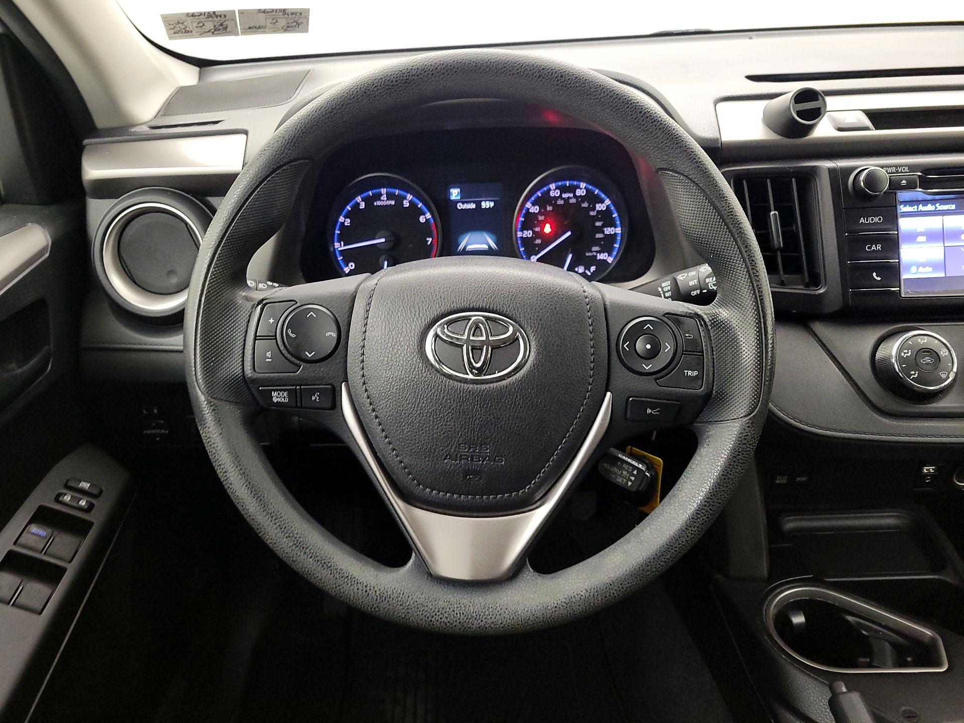 Thumbnail: 2017 Toyota RAV4 - 10