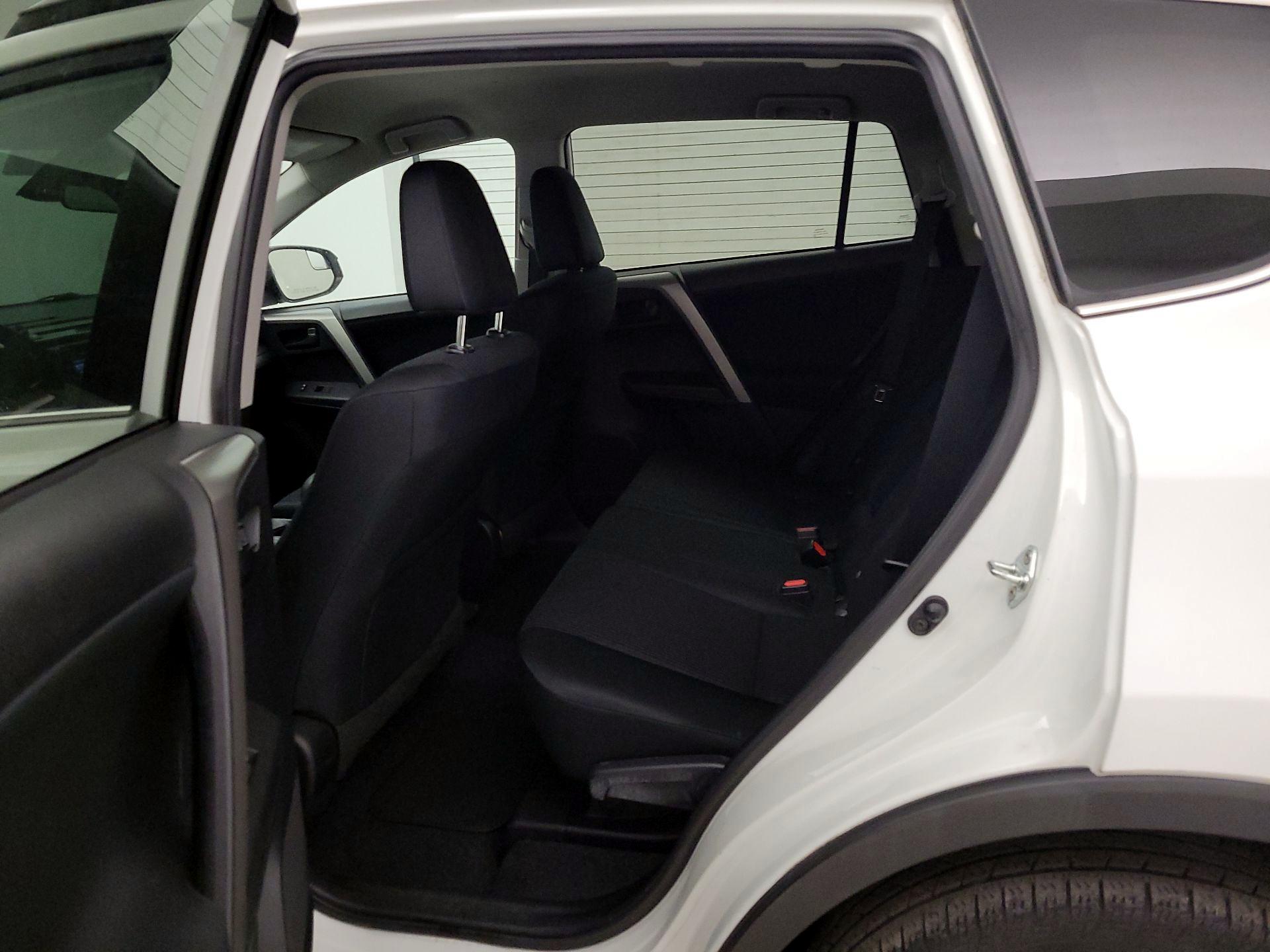 Thumbnail: 2017 Toyota RAV4 - 19