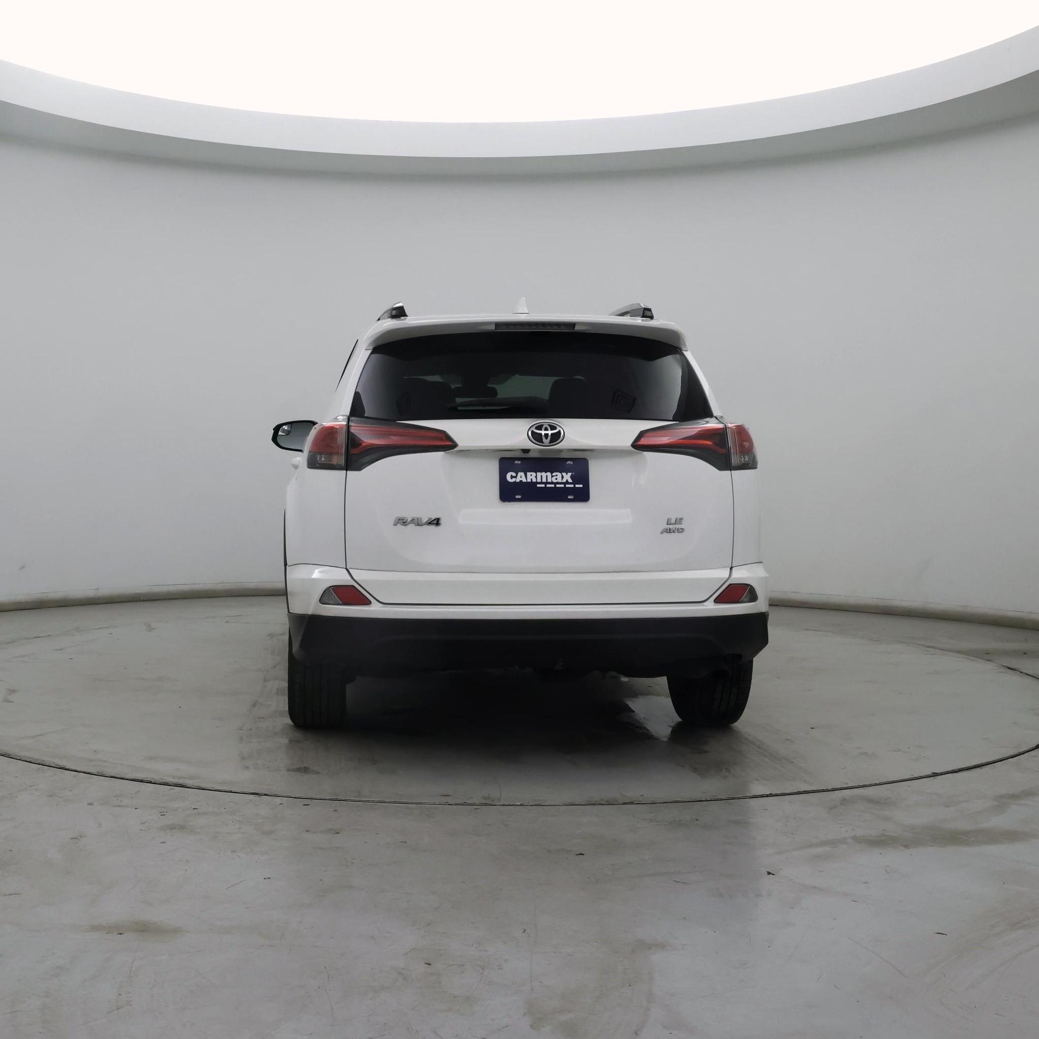 Thumbnail: 2017 Toyota RAV4 - 6