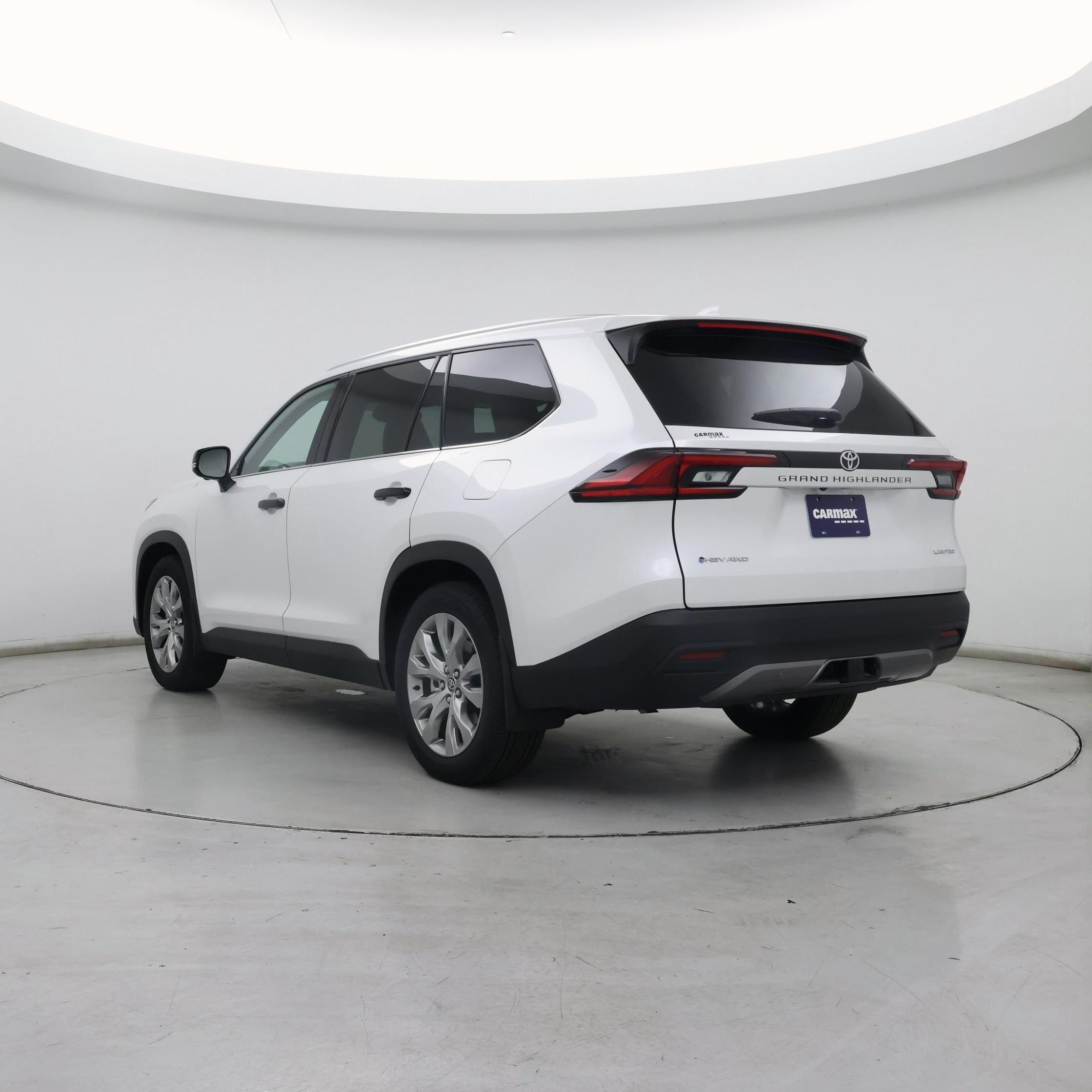 Thumbnail: 2025 Toyota Highlander - 2