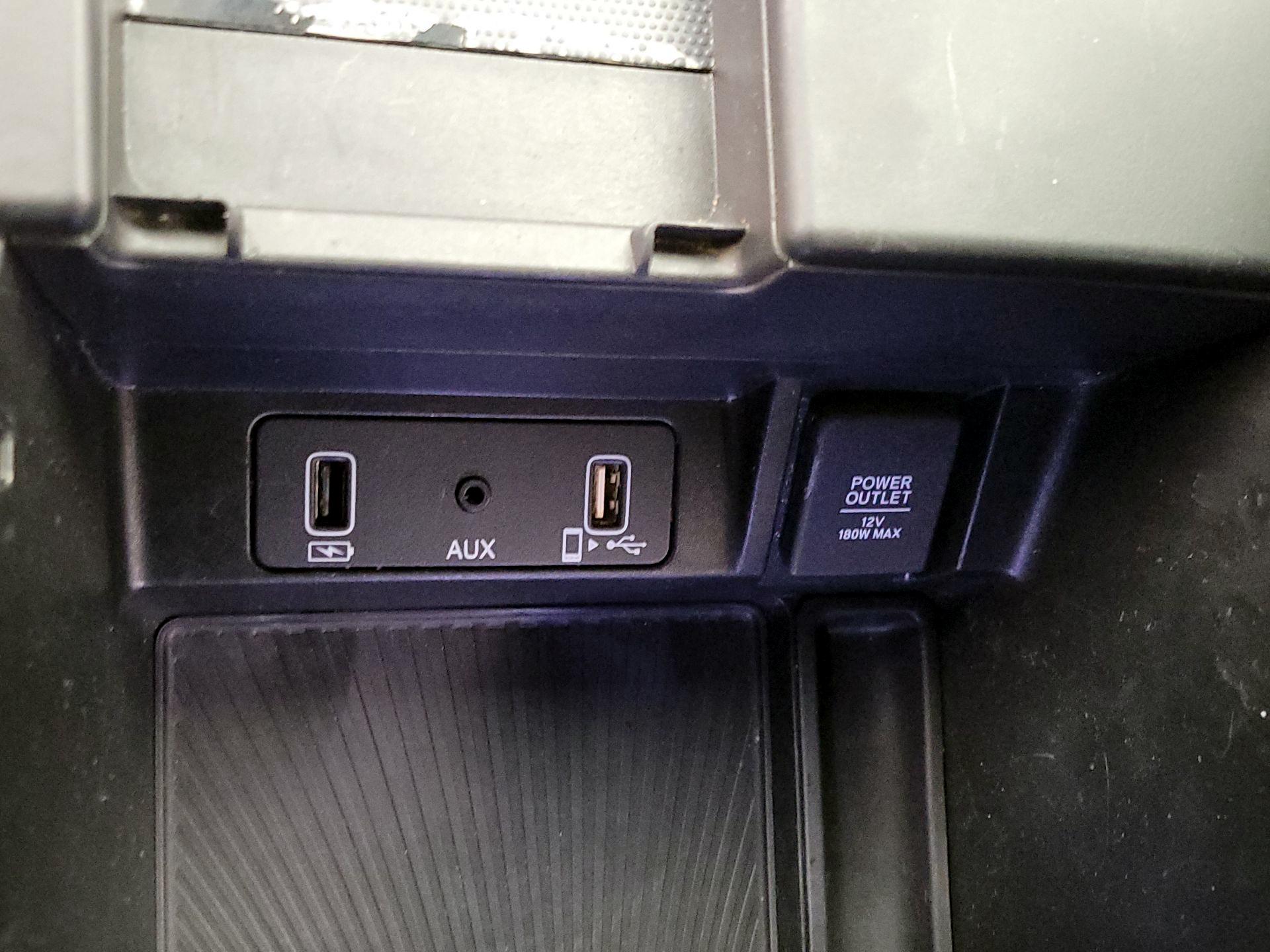 Thumbnail: 2022 Acura TLX - 18