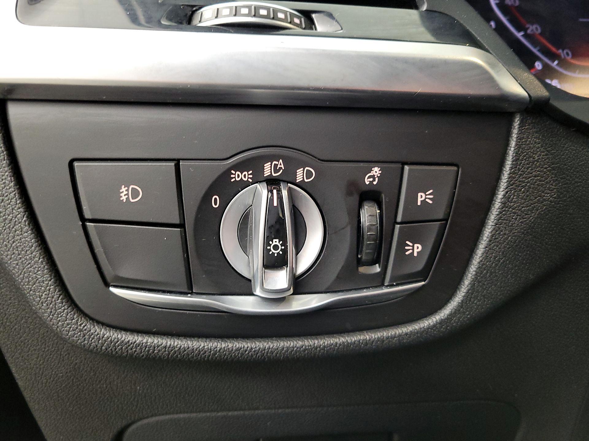 Thumbnail: 2020 BMW X3 - 13