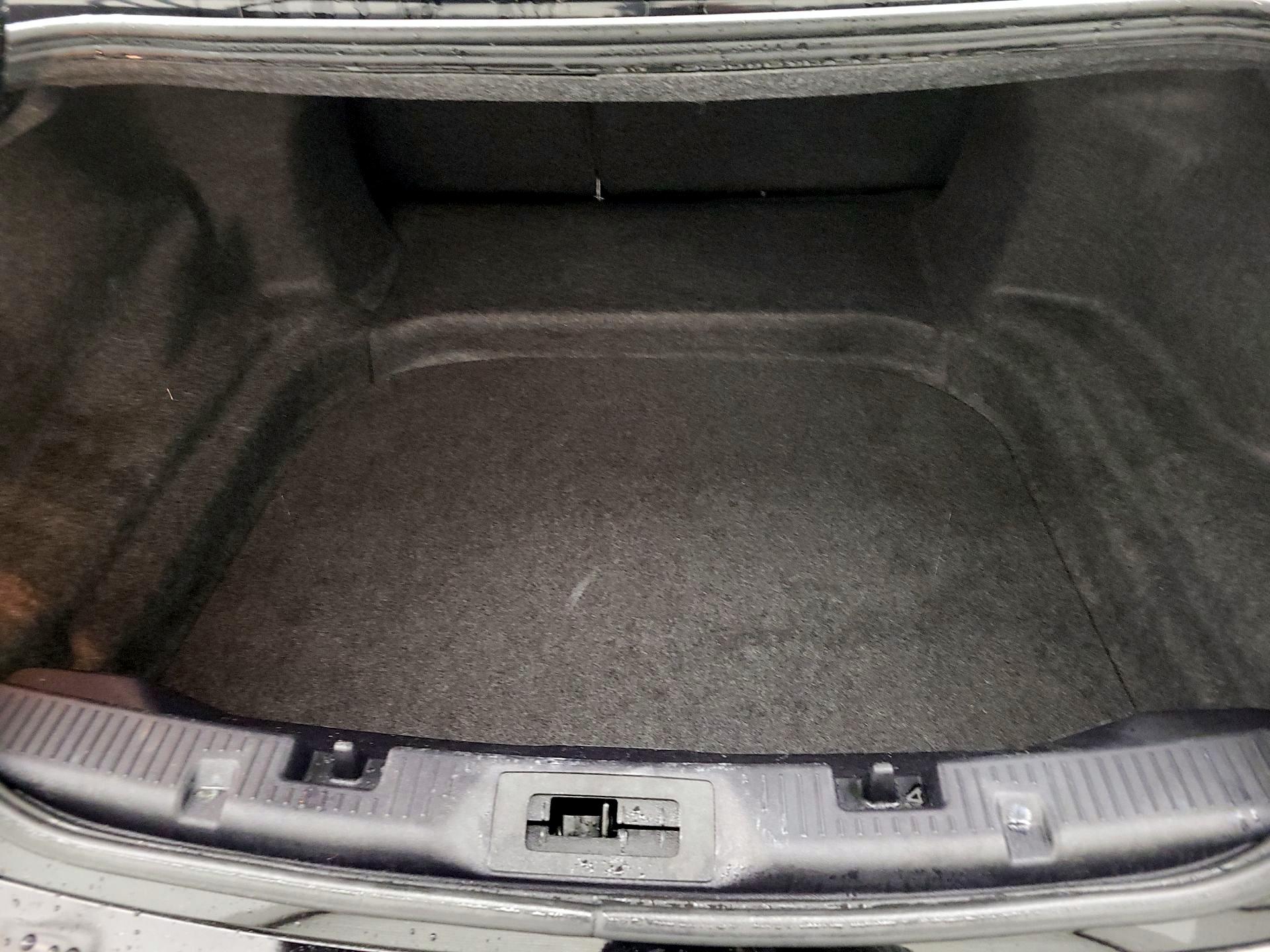 Thumbnail: 2019 Ford Taurus - 20