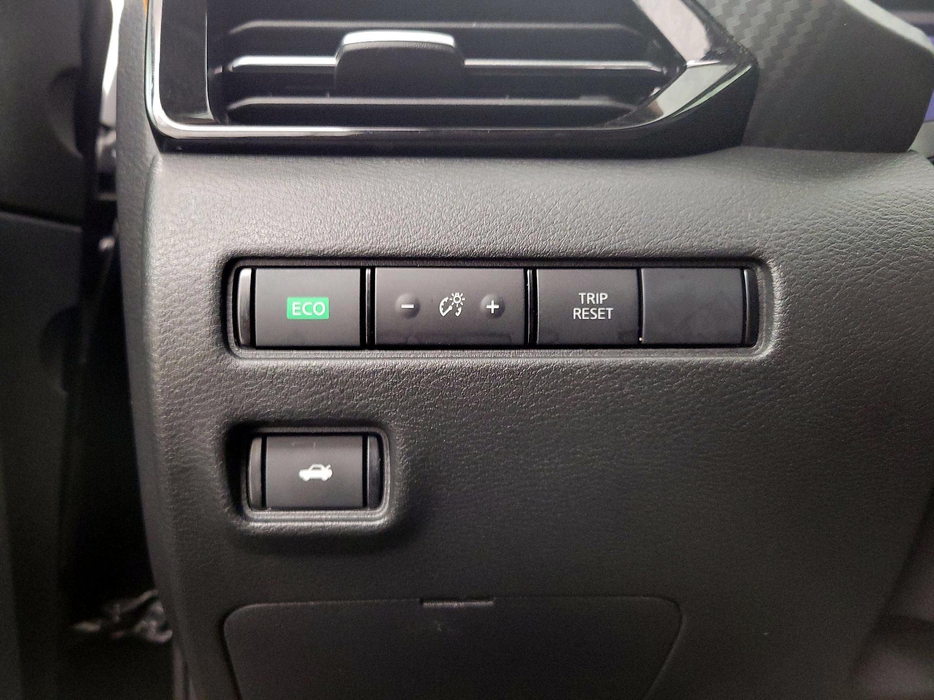 Thumbnail: 2020 Nissan Sentra - 13