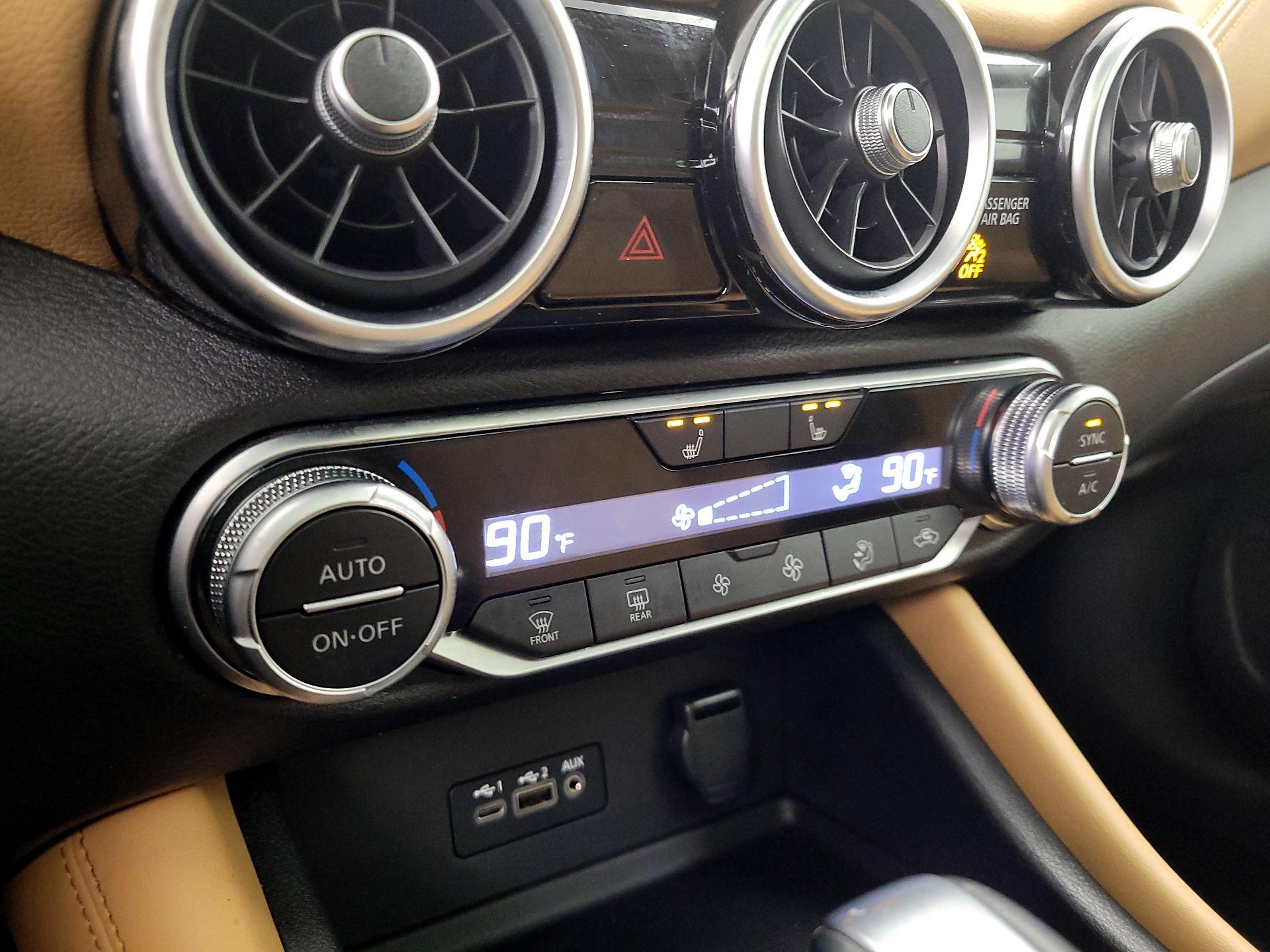 Thumbnail: 2020 Nissan Sentra - 16