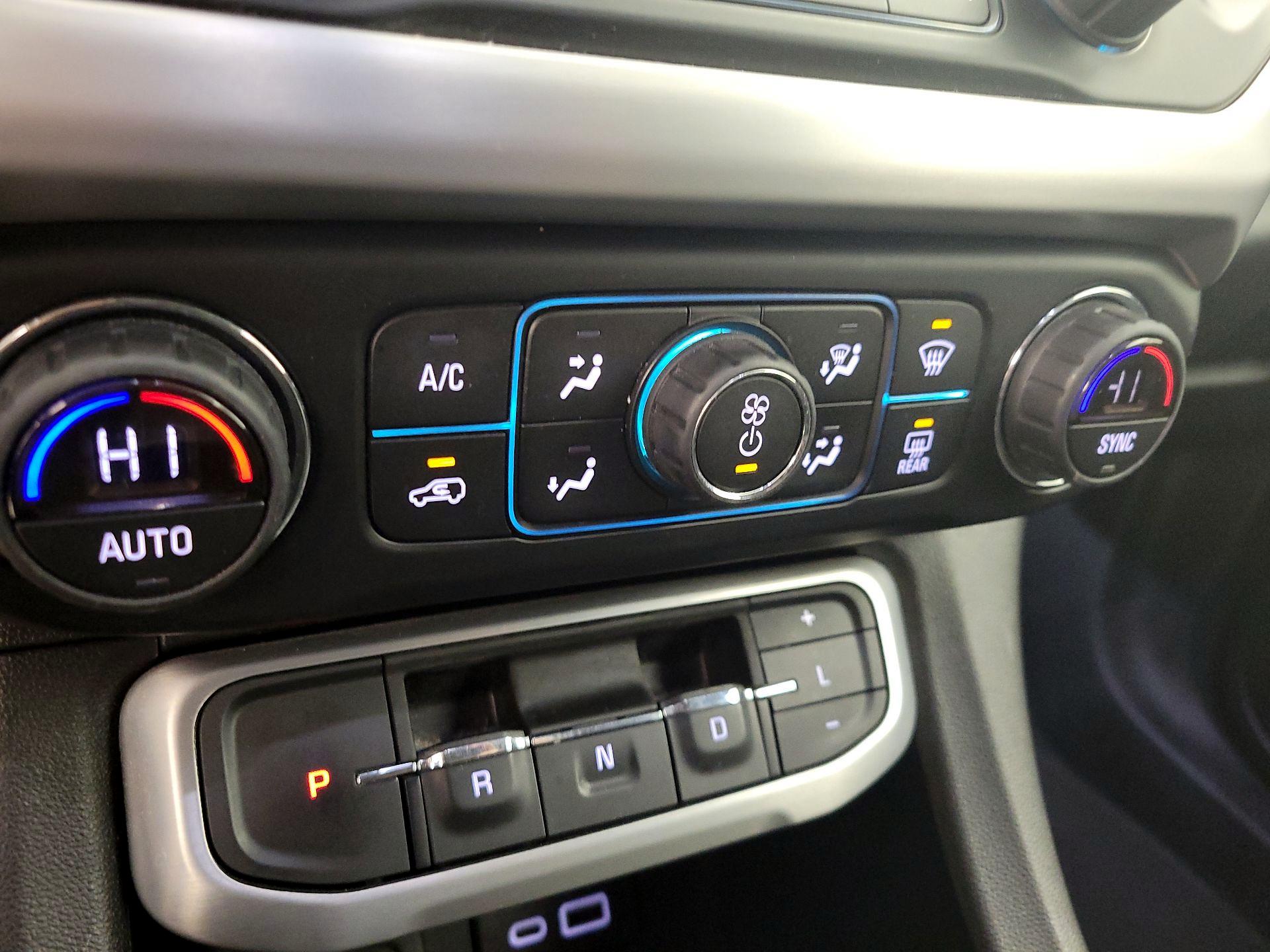 Thumbnail: 2020 GMC Acadia - 16