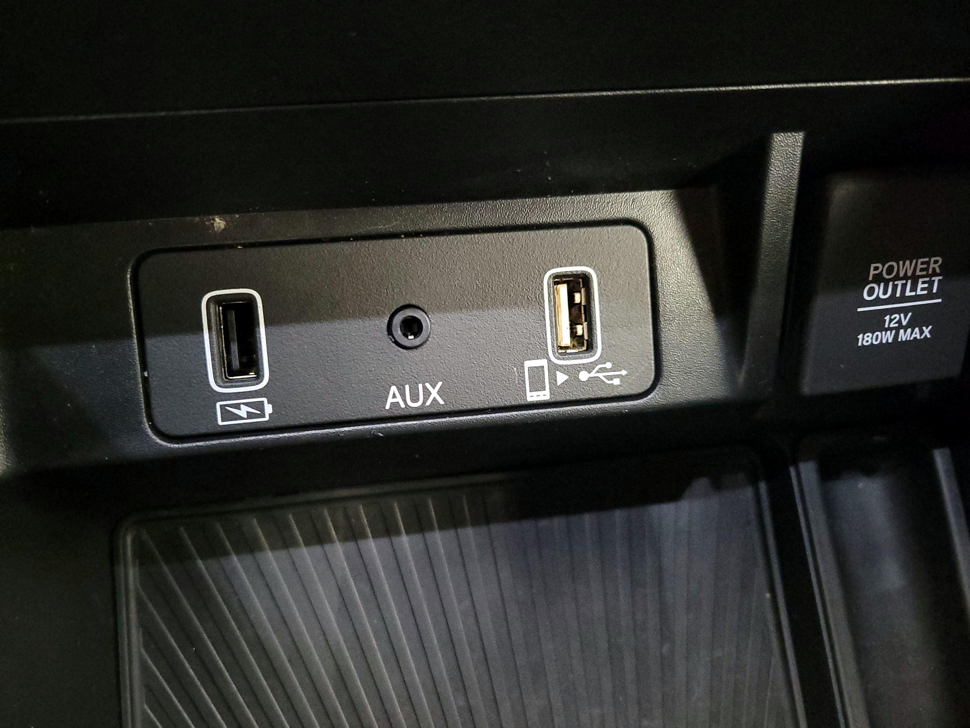 Thumbnail: 2022 Acura TLX - 19