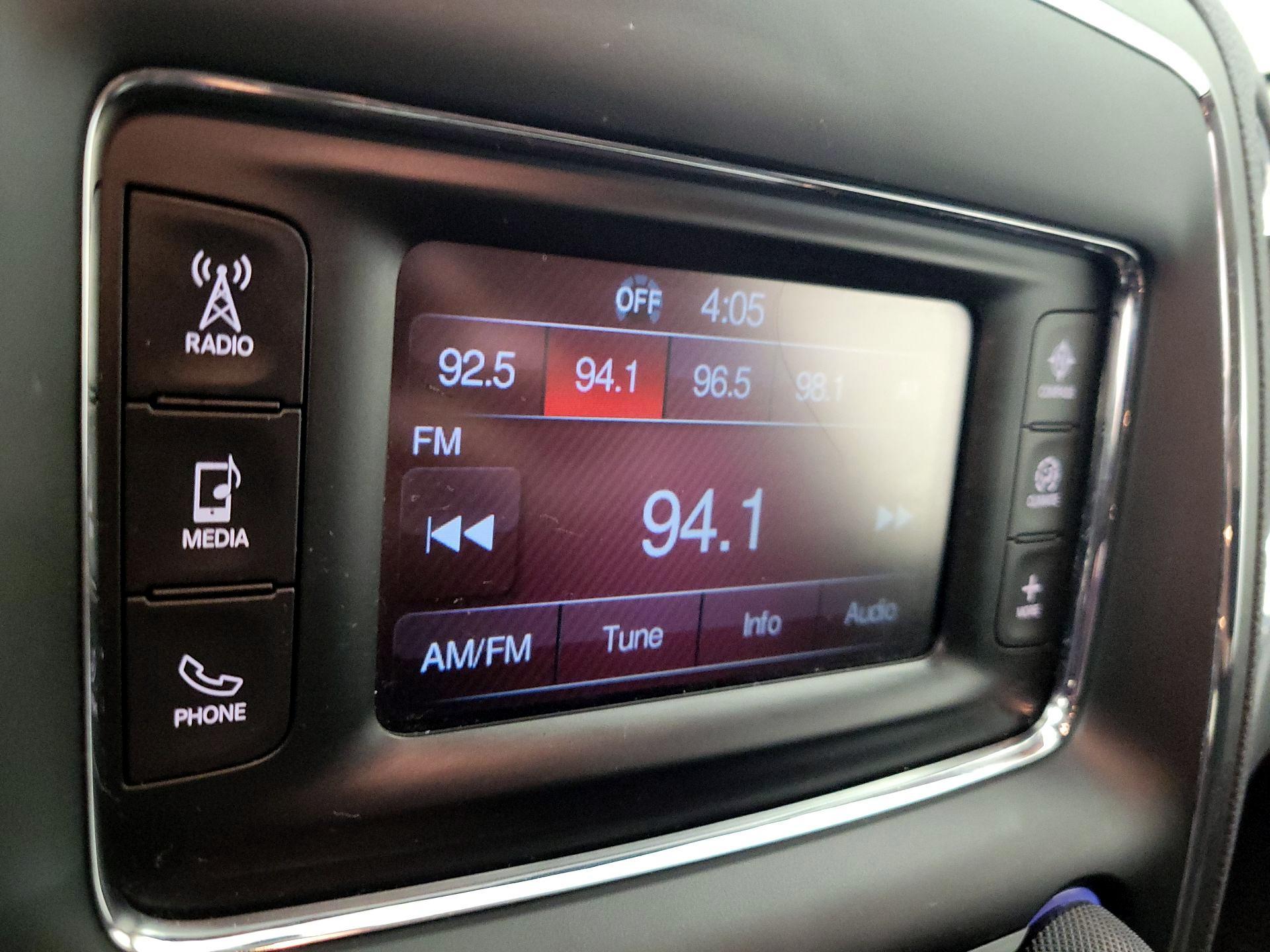 Thumbnail: 2017 Dodge Durango - 14