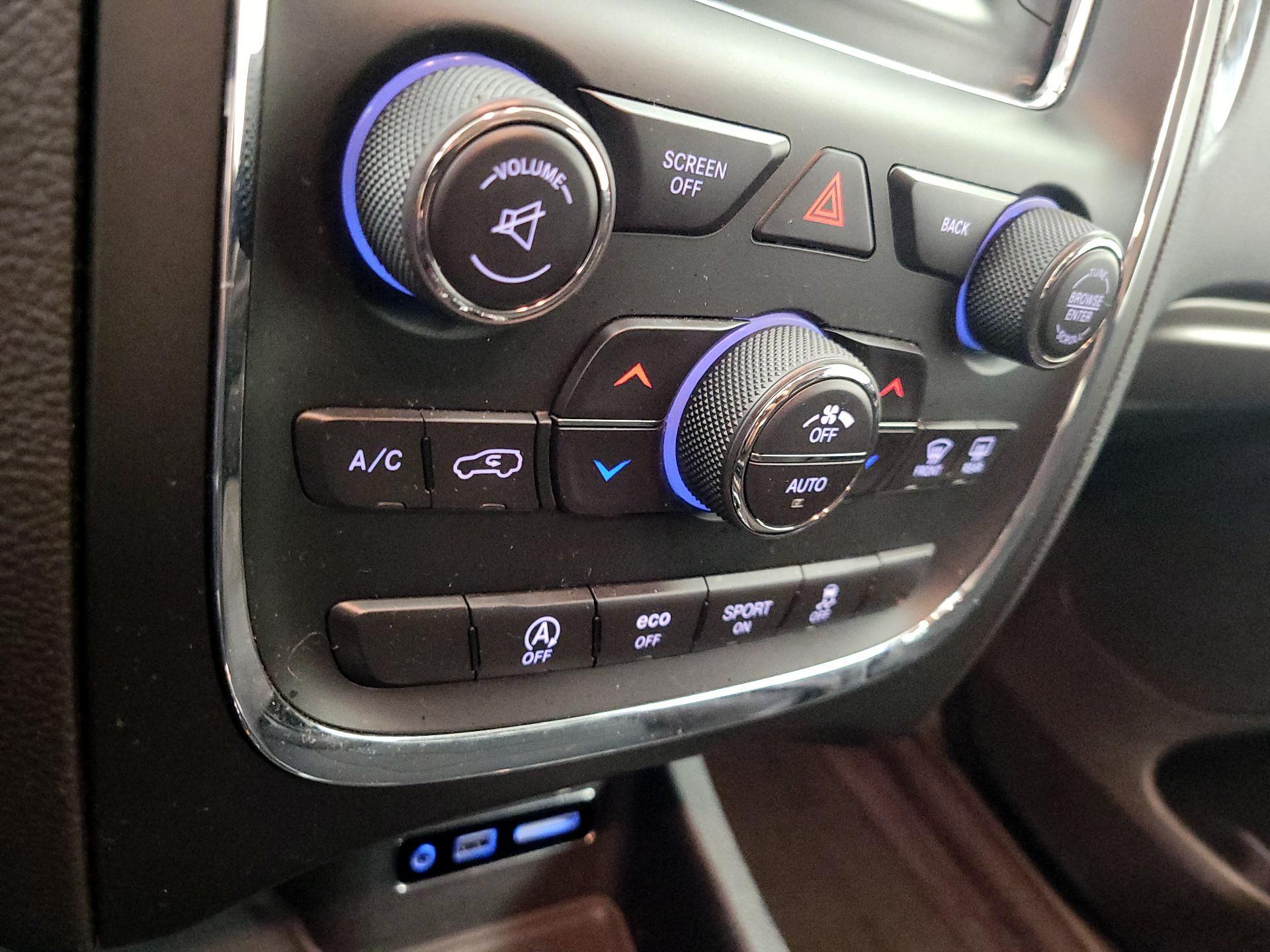 Thumbnail: 2017 Dodge Durango - 15