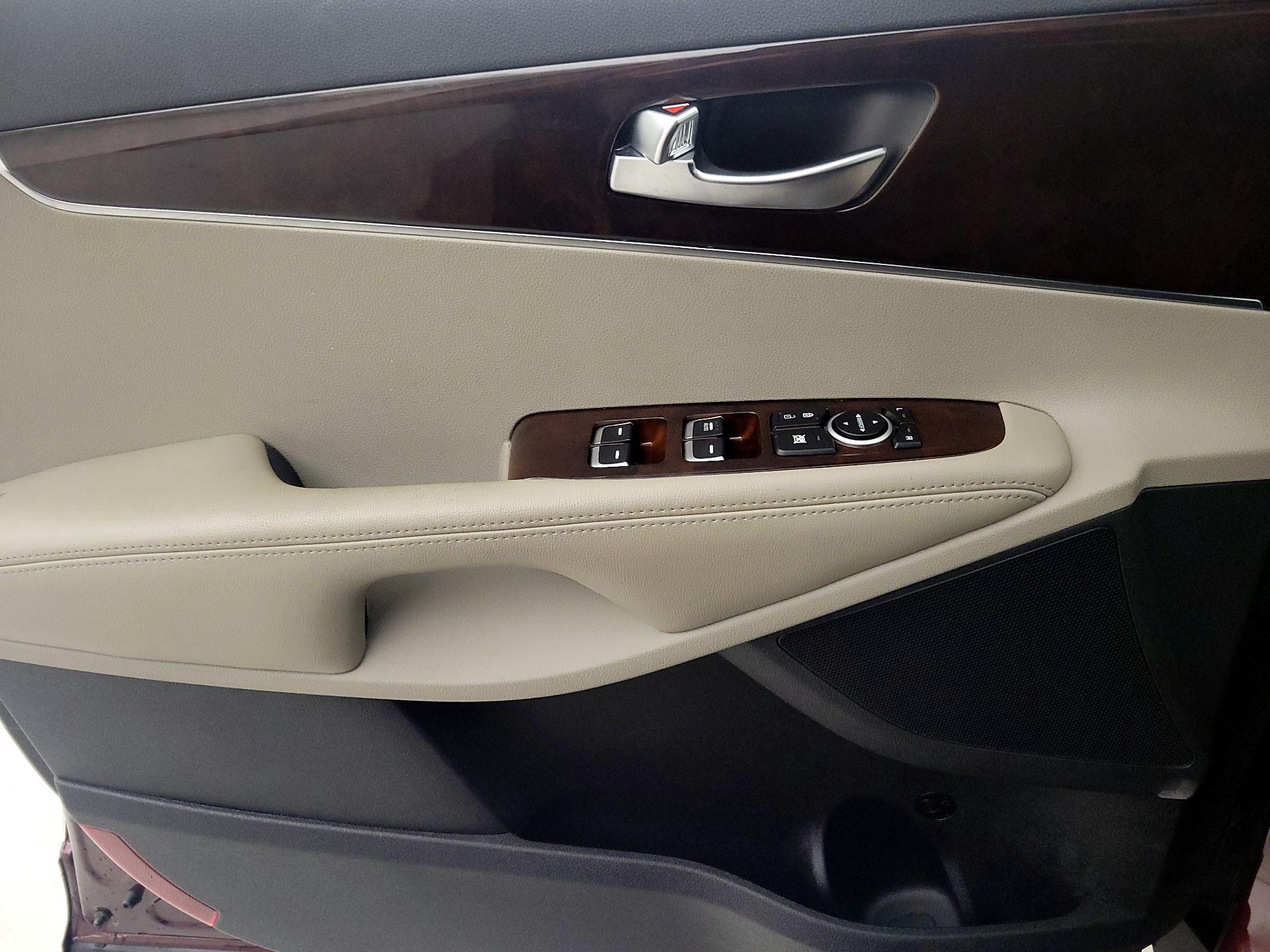 Thumbnail: 2018 Kia Sorento - 12