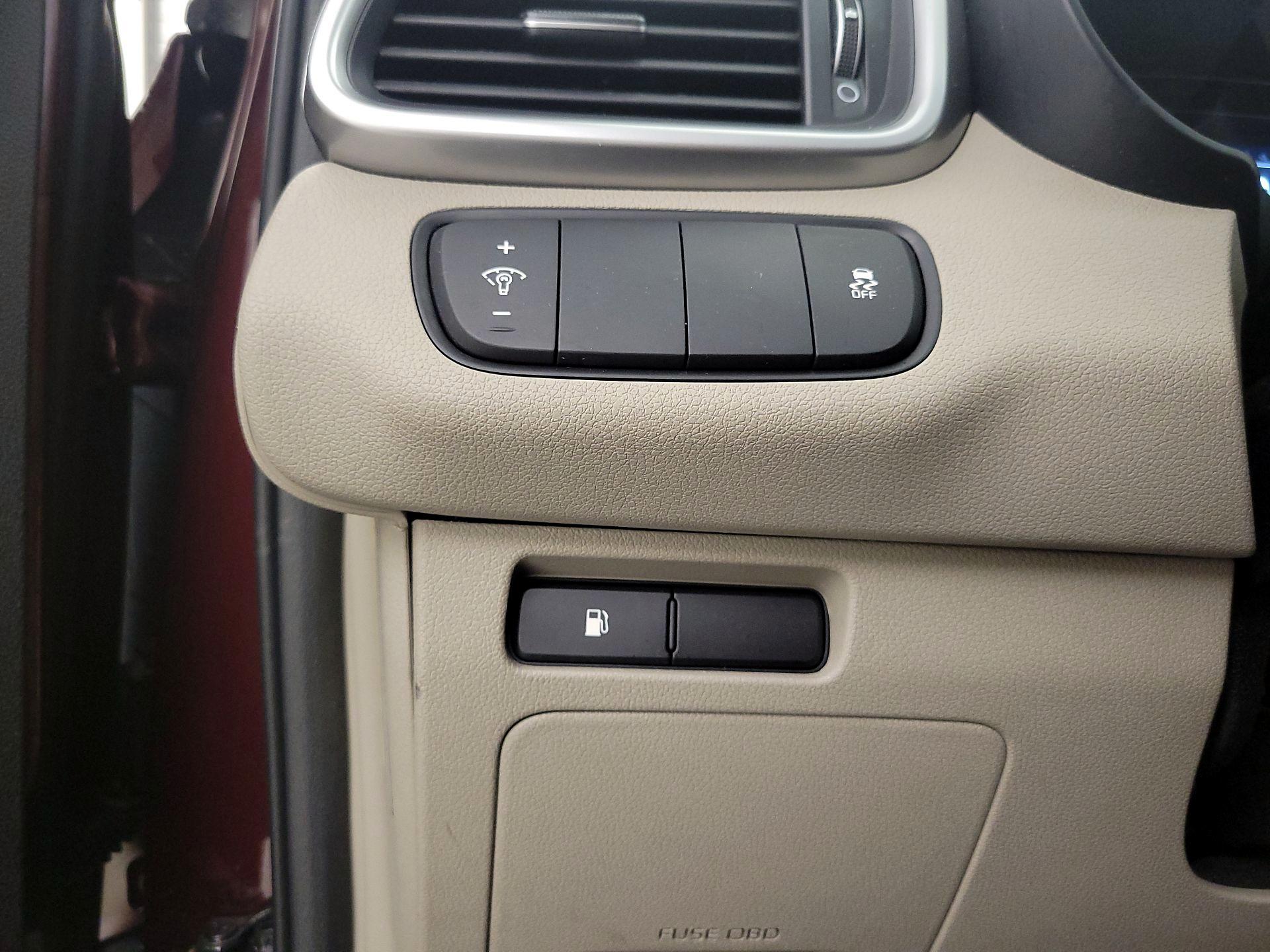 Thumbnail: 2018 Kia Sorento - 13