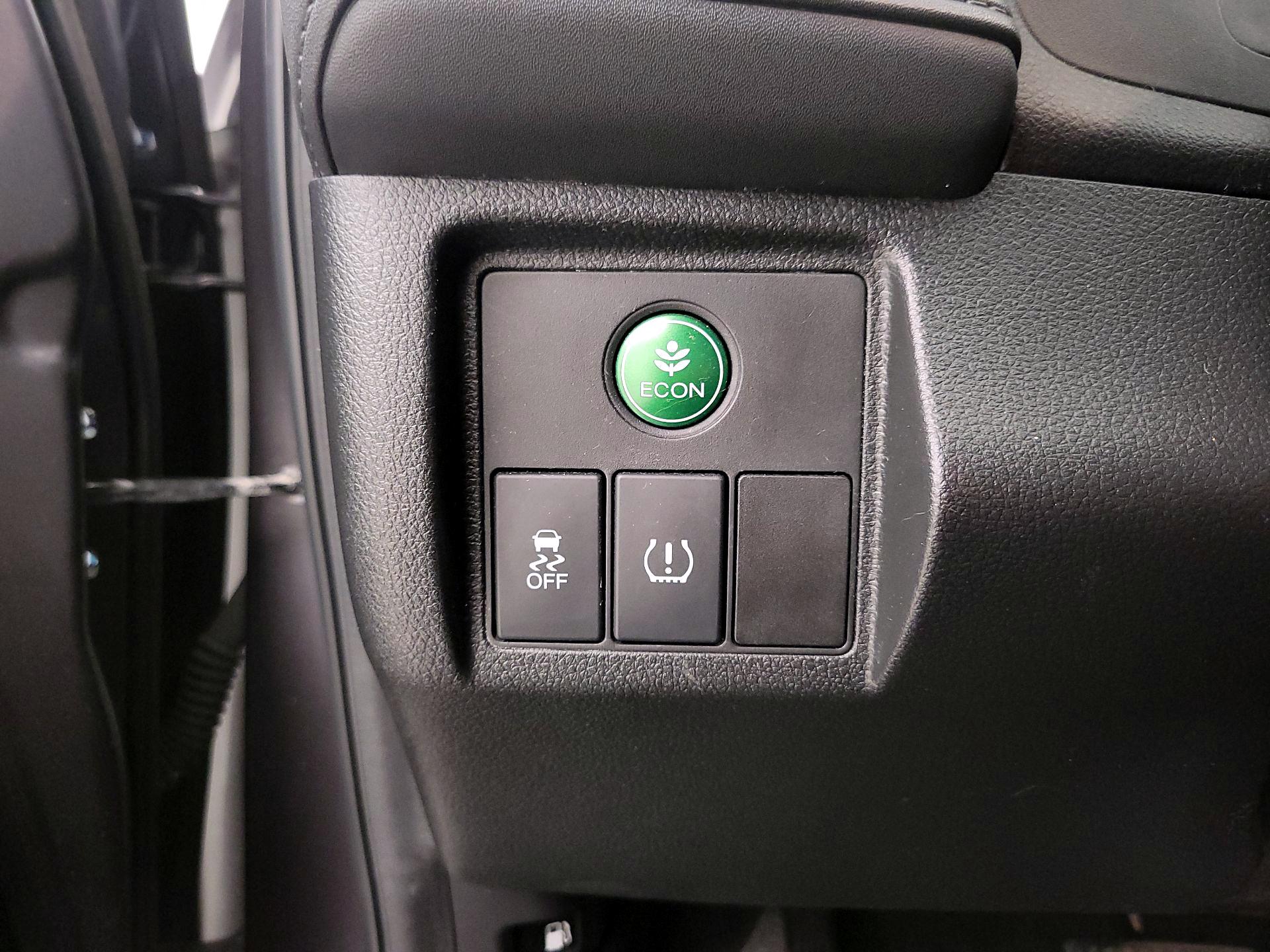 Thumbnail: 2016 Honda HR-V - 13