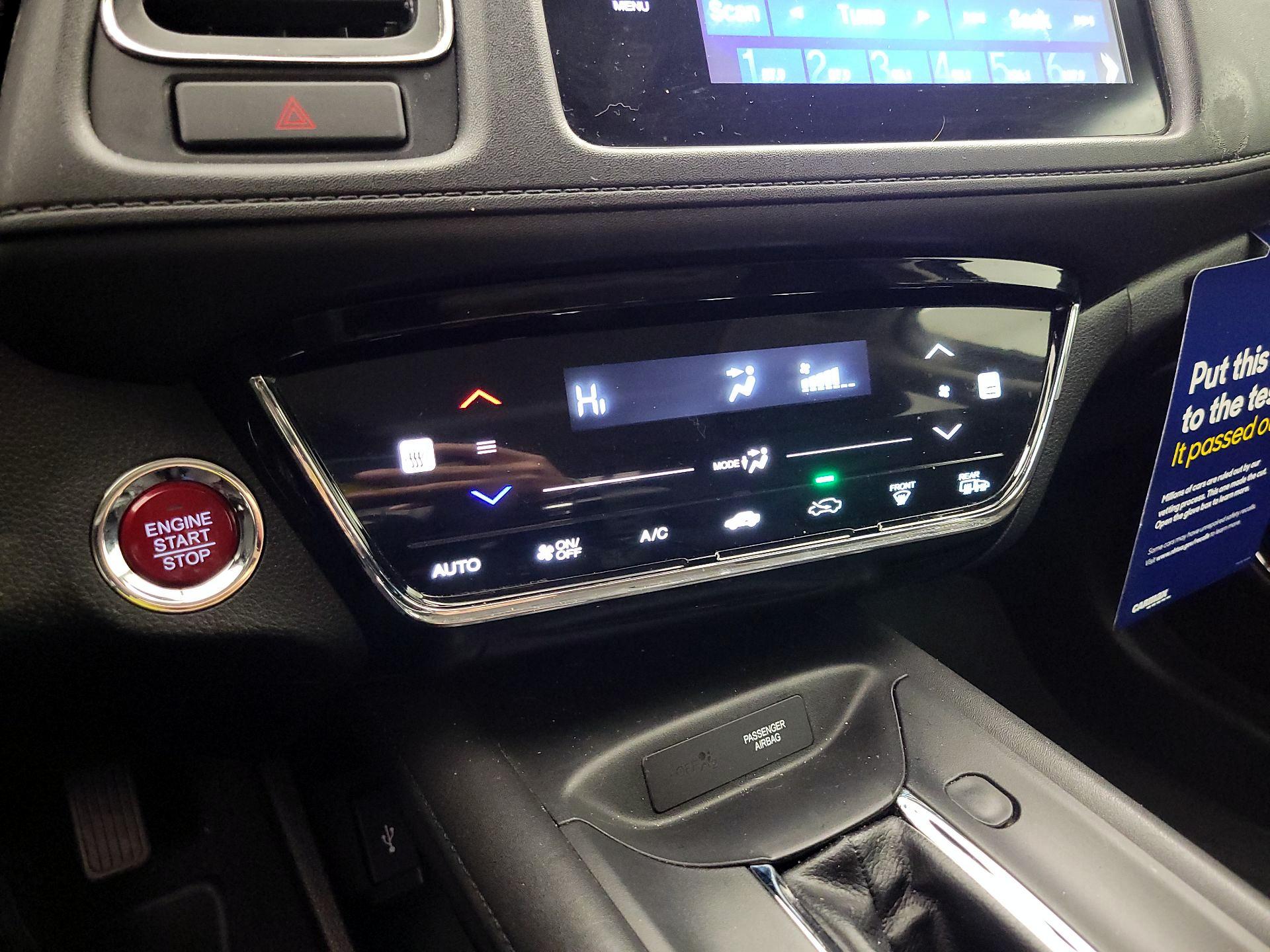 Thumbnail: 2016 Honda HR-V - 16