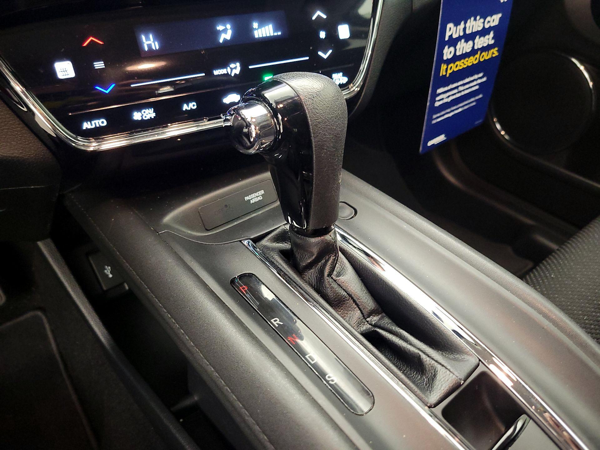 Thumbnail: 2016 Honda HR-V - 17