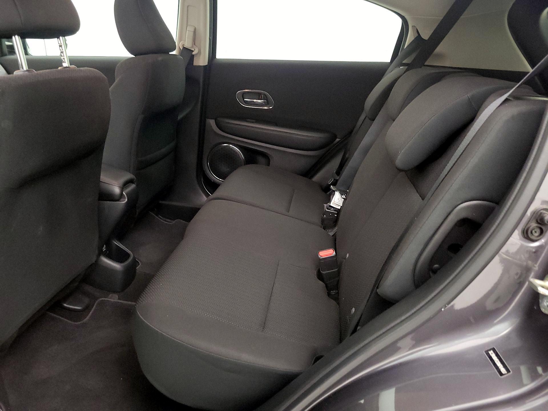 Thumbnail: 2016 Honda HR-V - 19