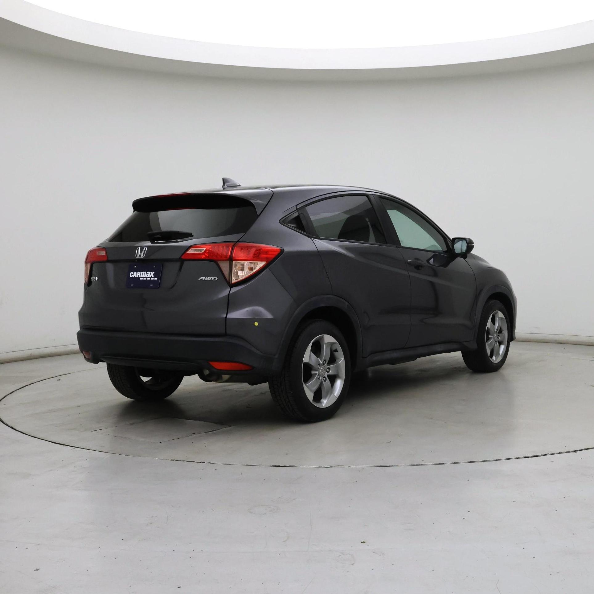 Thumbnail: 2016 Honda HR-V - 8