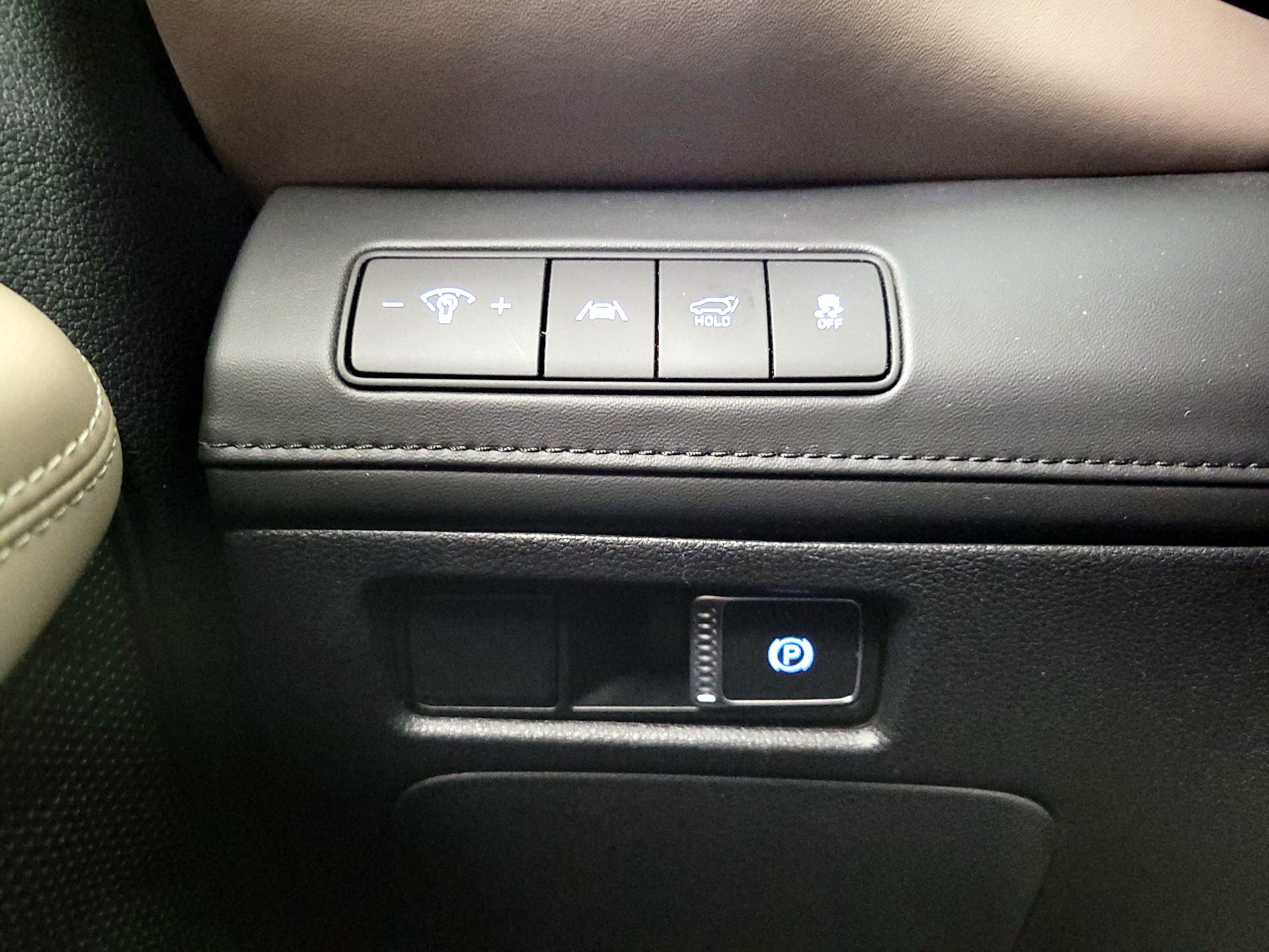 Thumbnail: 2023 Hyundai Santa Fe - 13