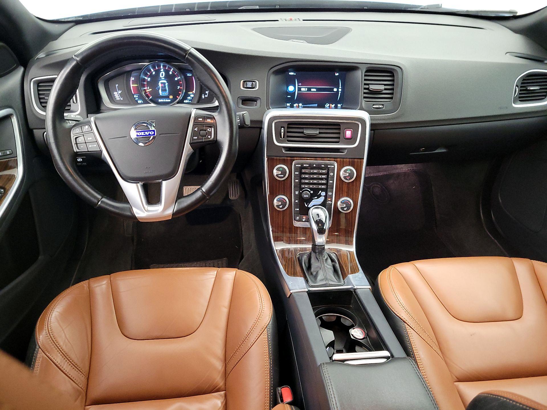 Thumbnail: 2015 Volvo S60 - 9