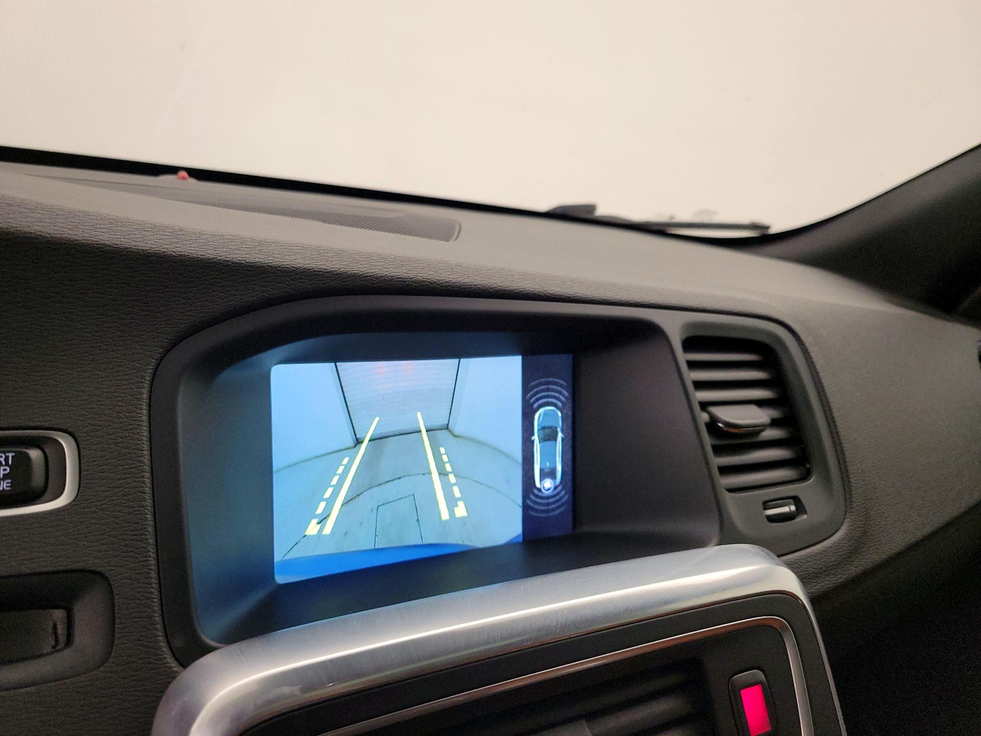 Thumbnail: 2015 Volvo S60 - 14