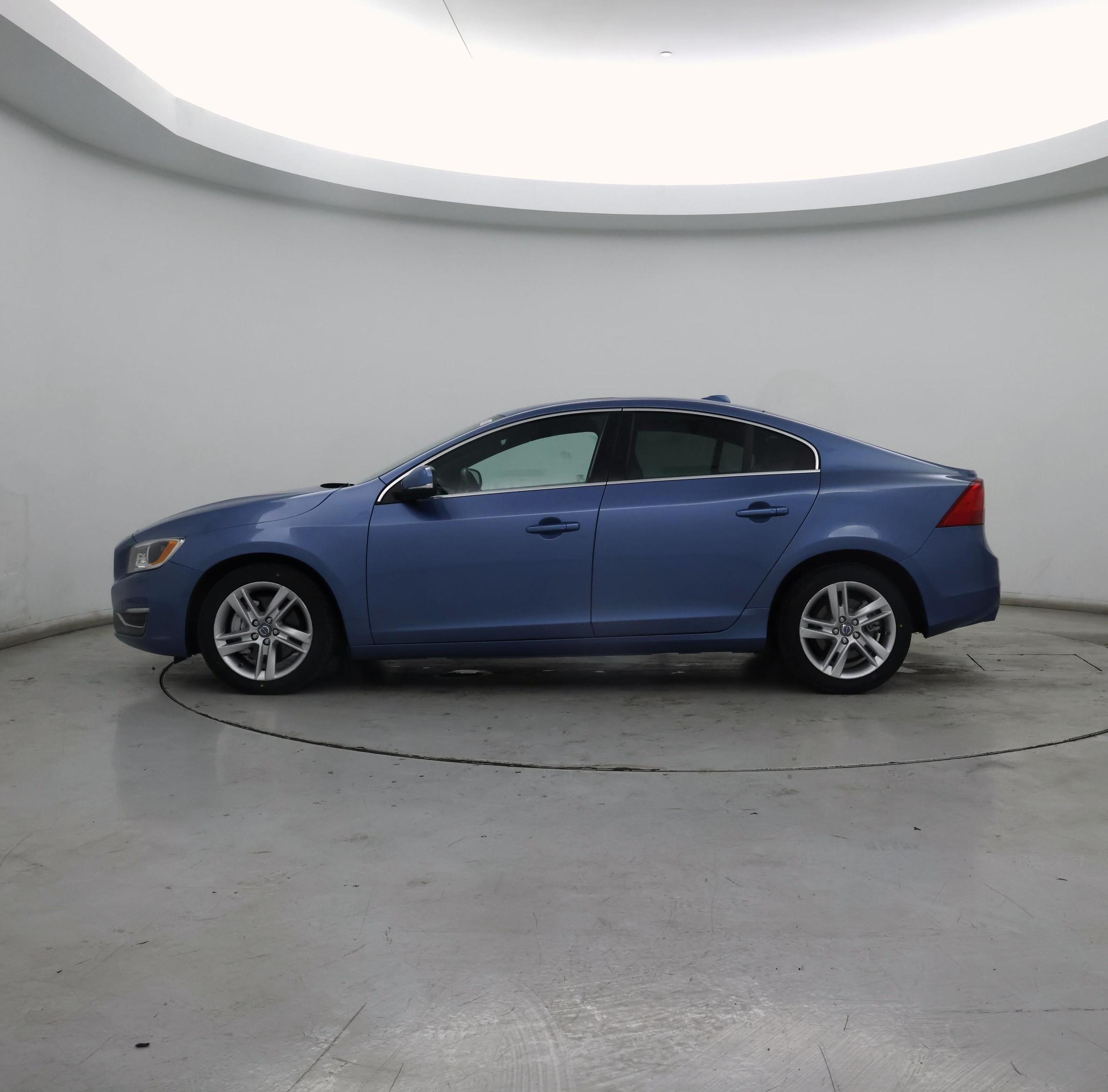 Thumbnail: 2015 Volvo S60 - 3