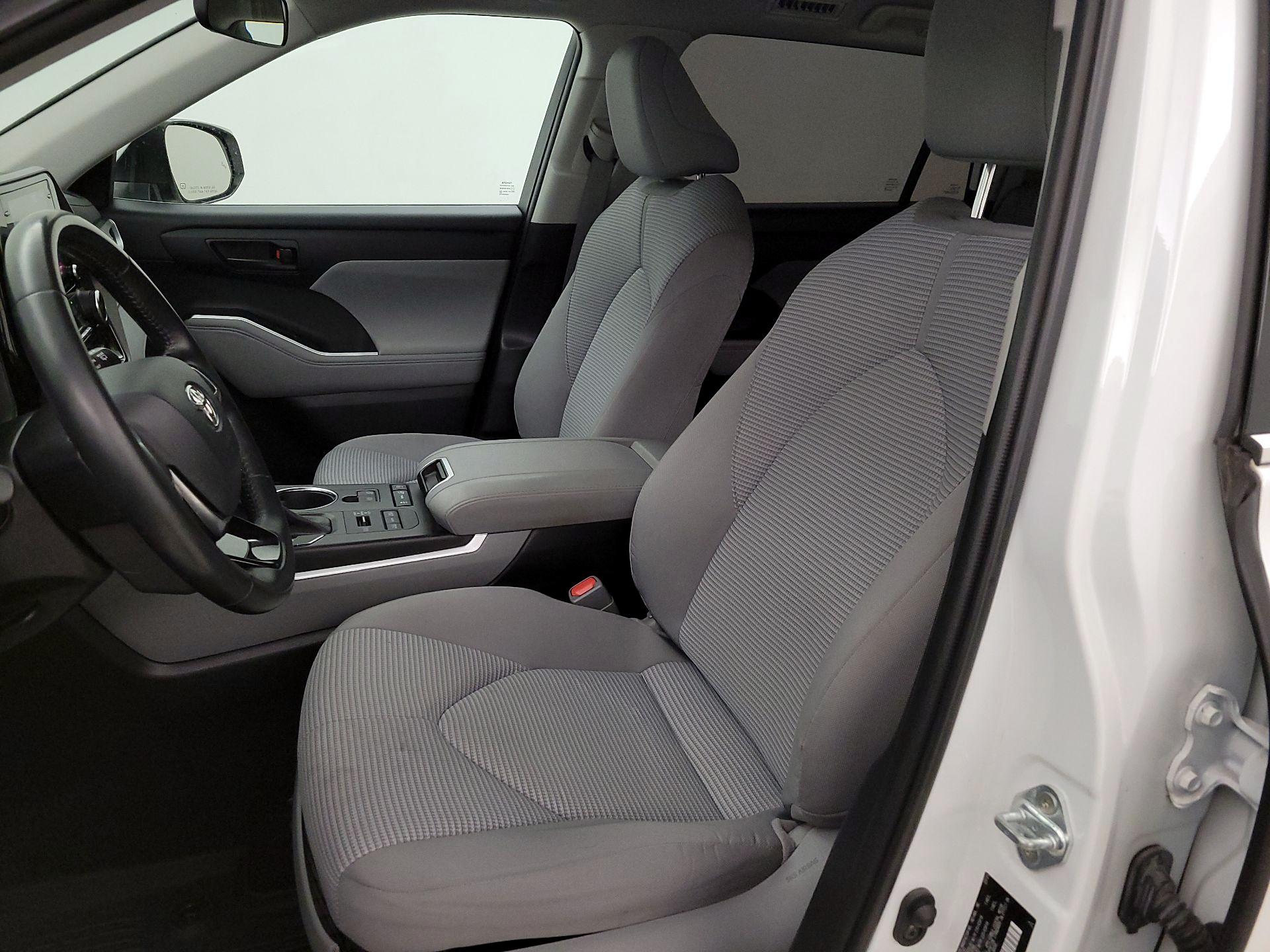 Thumbnail: 2021 Toyota Highlander - 11