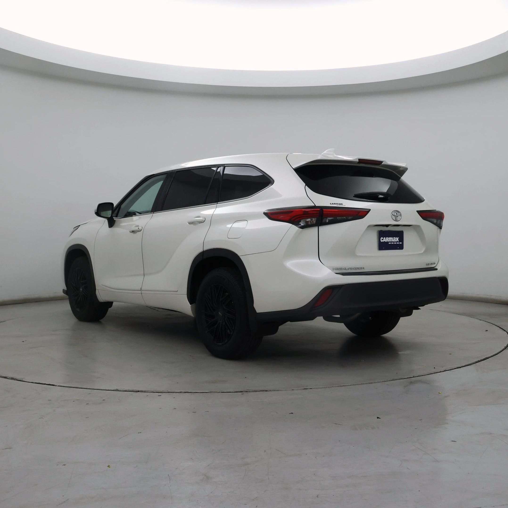 Thumbnail: 2021 Toyota Highlander - 2