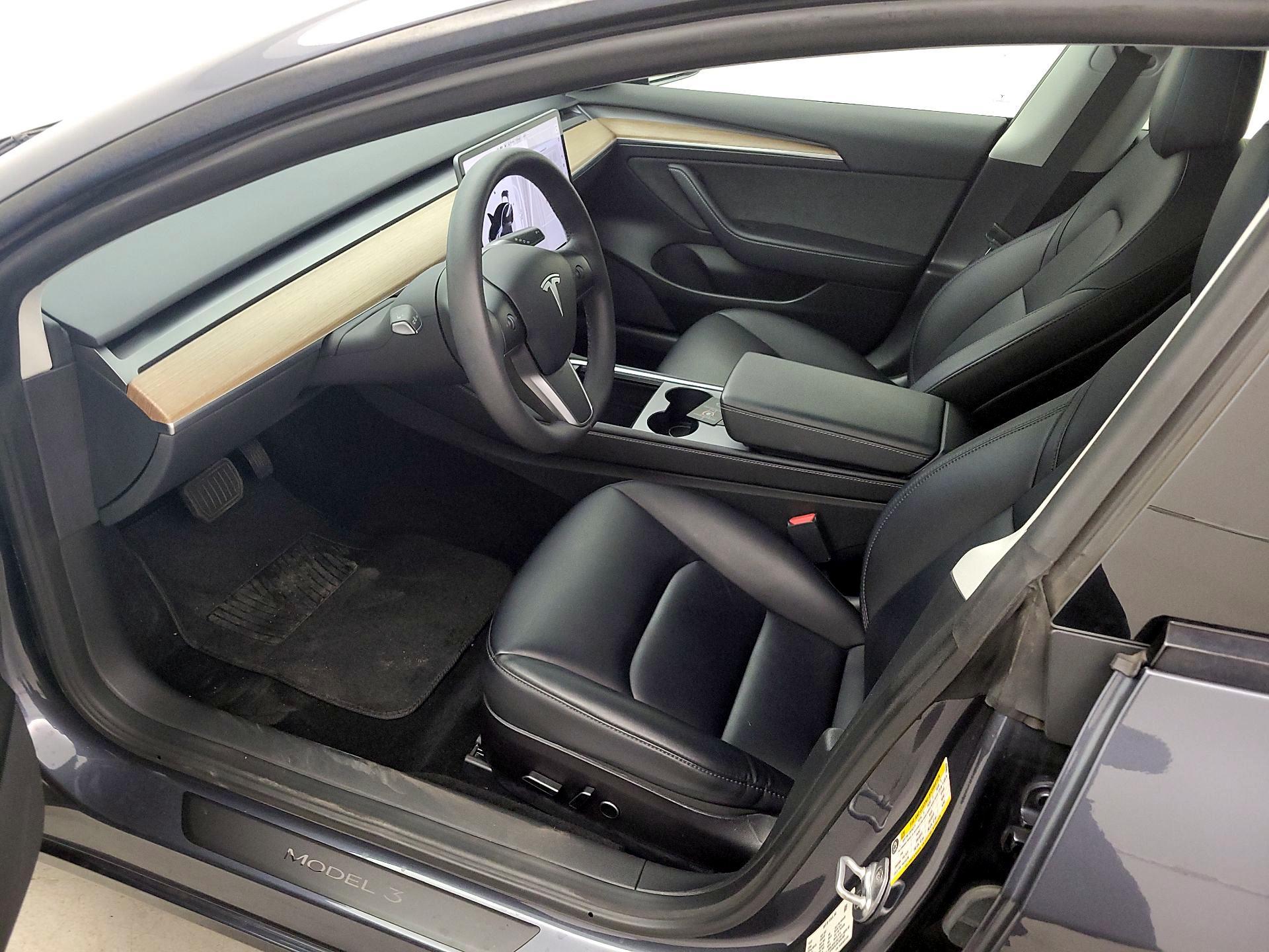Thumbnail: 2023 Tesla Model 3 - 11